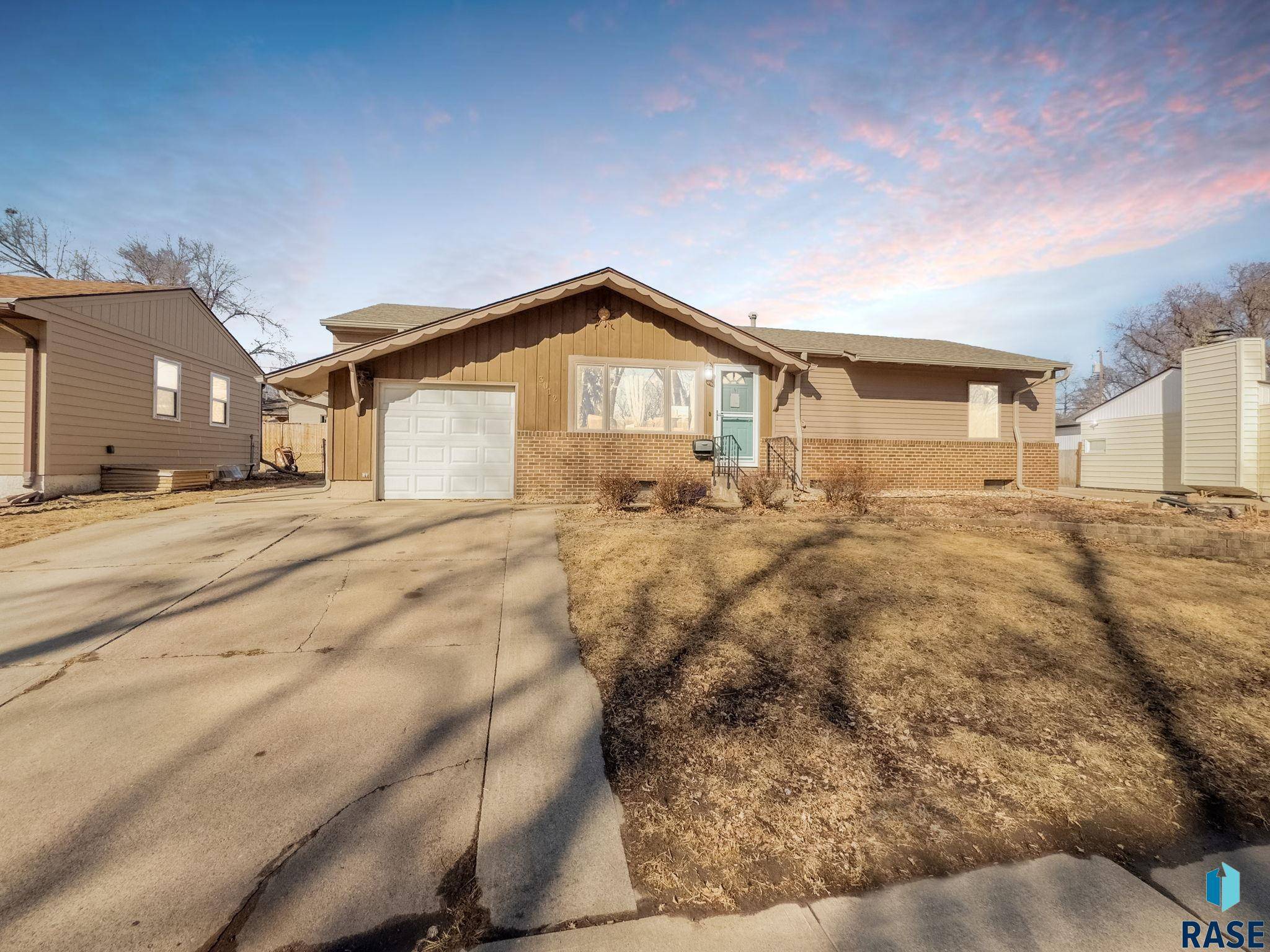 Sioux Falls, SD 57103,3012 E 23rd St