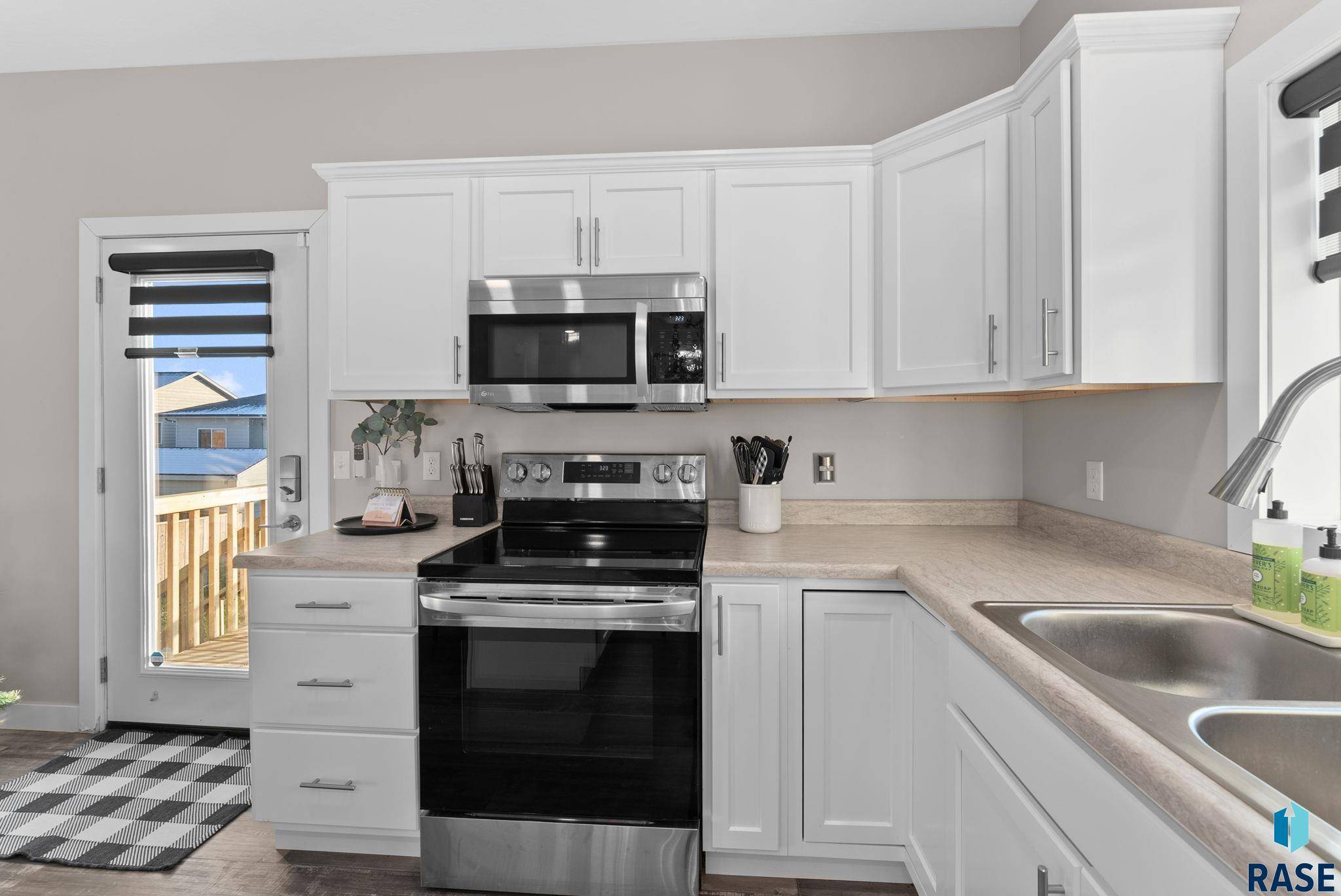 Sioux Falls, SD 57104,1813 E 71st St N