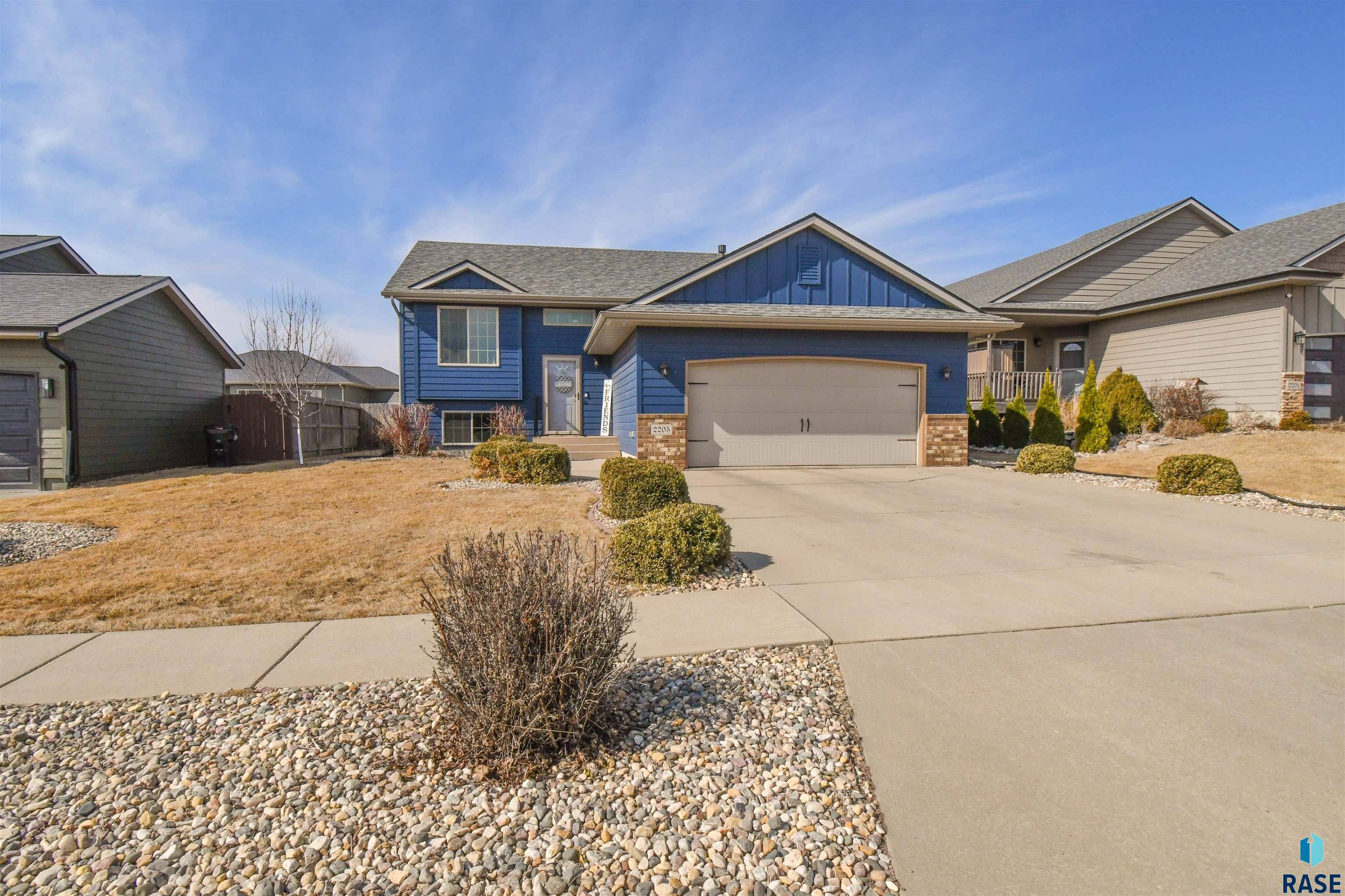 Sioux Falls, SD 57106,2205 S Mary Beth Ave