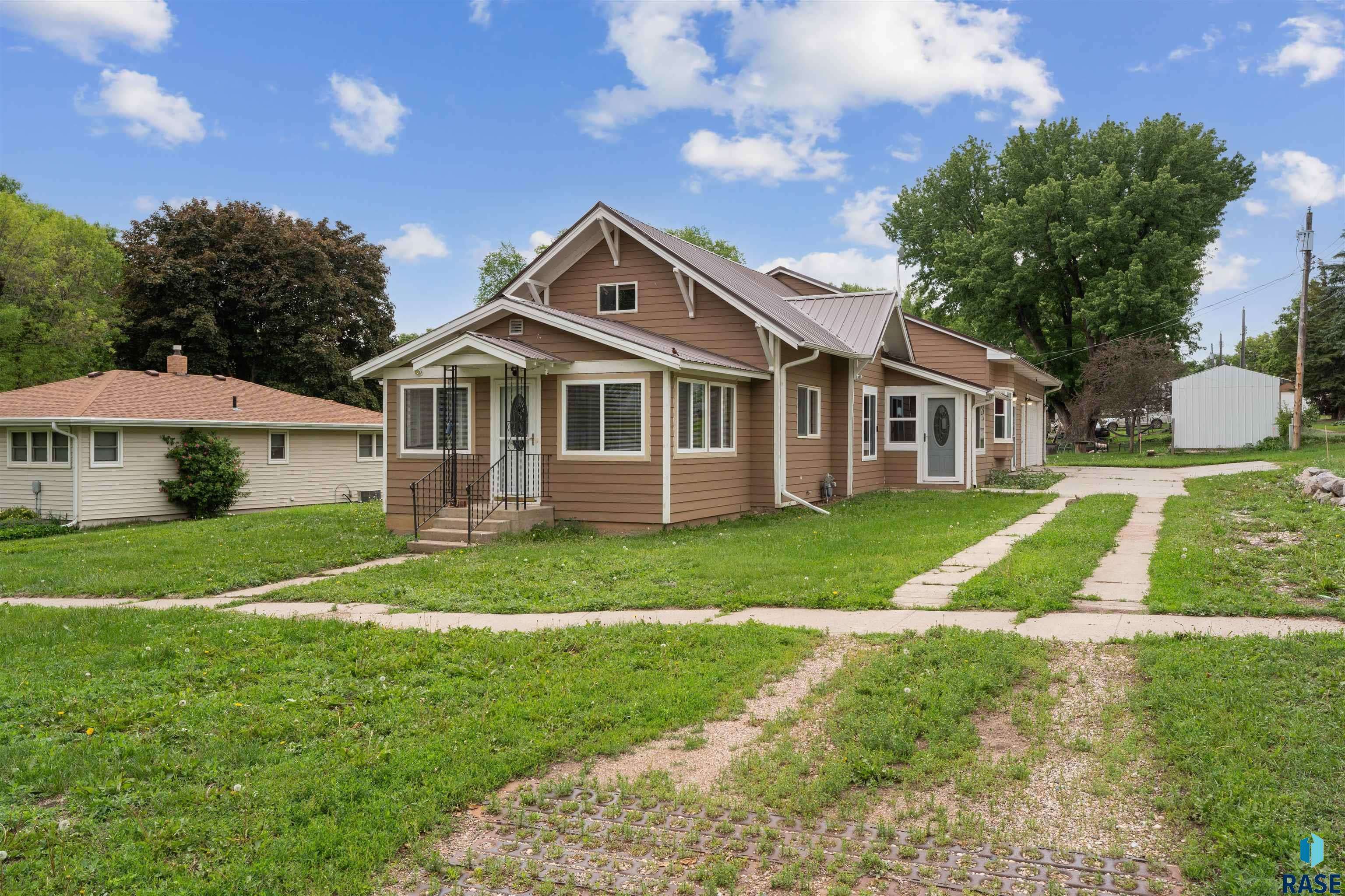 Alcester, SD 57004,207 W 3rd St