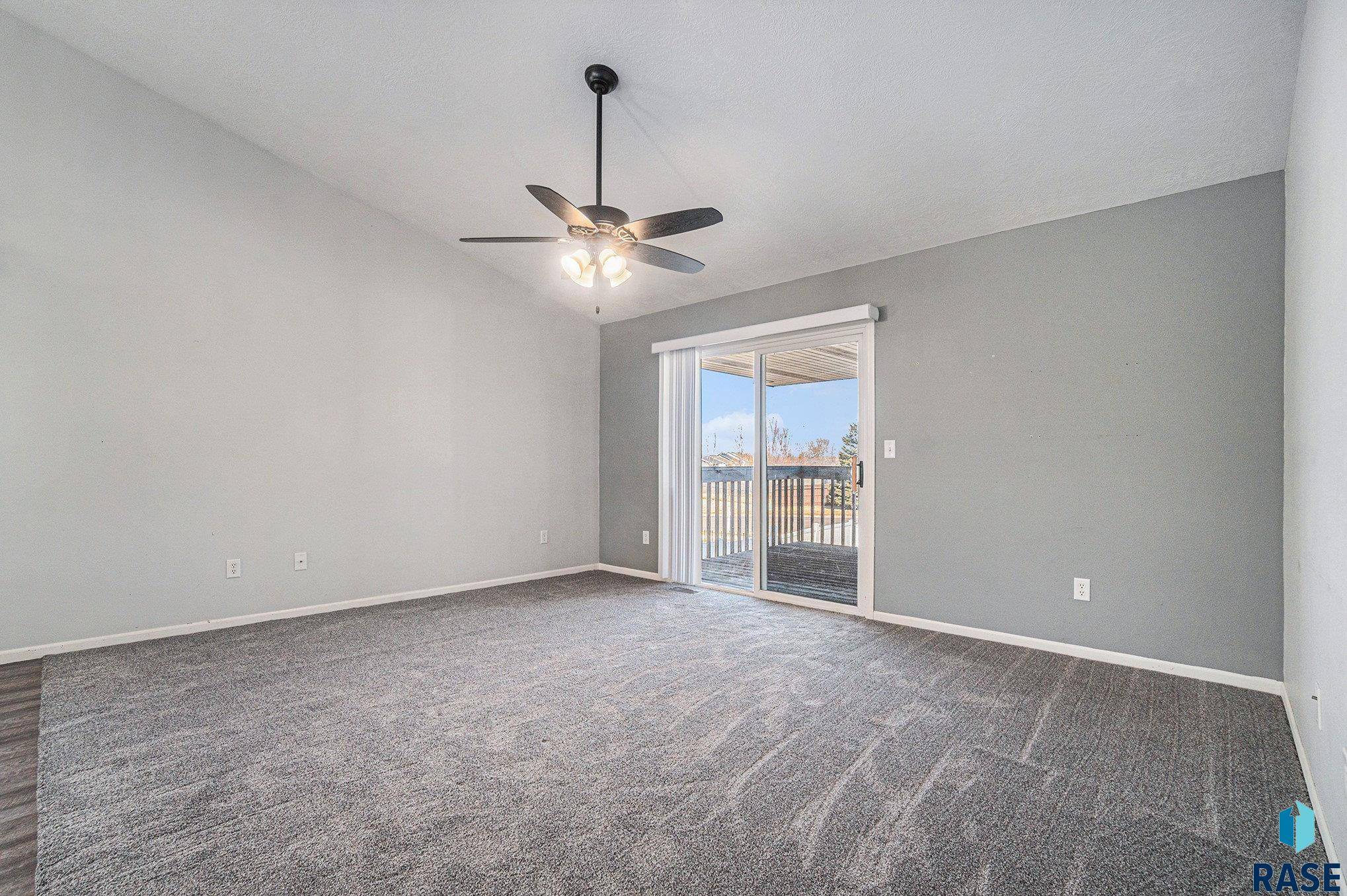 Sioux Falls, SD 57108,3606 W Hughes Pl
