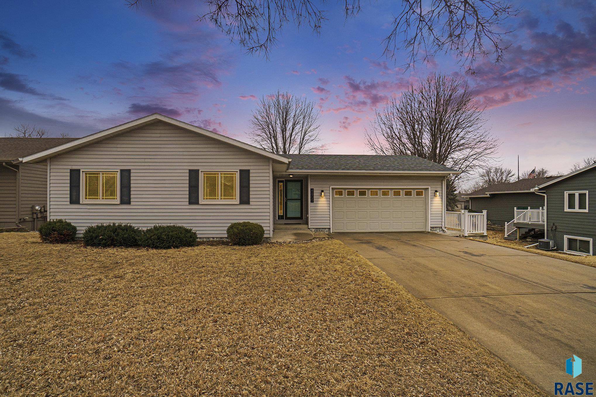 Sioux Falls, SD 57110,4805 E Fernwood Dr