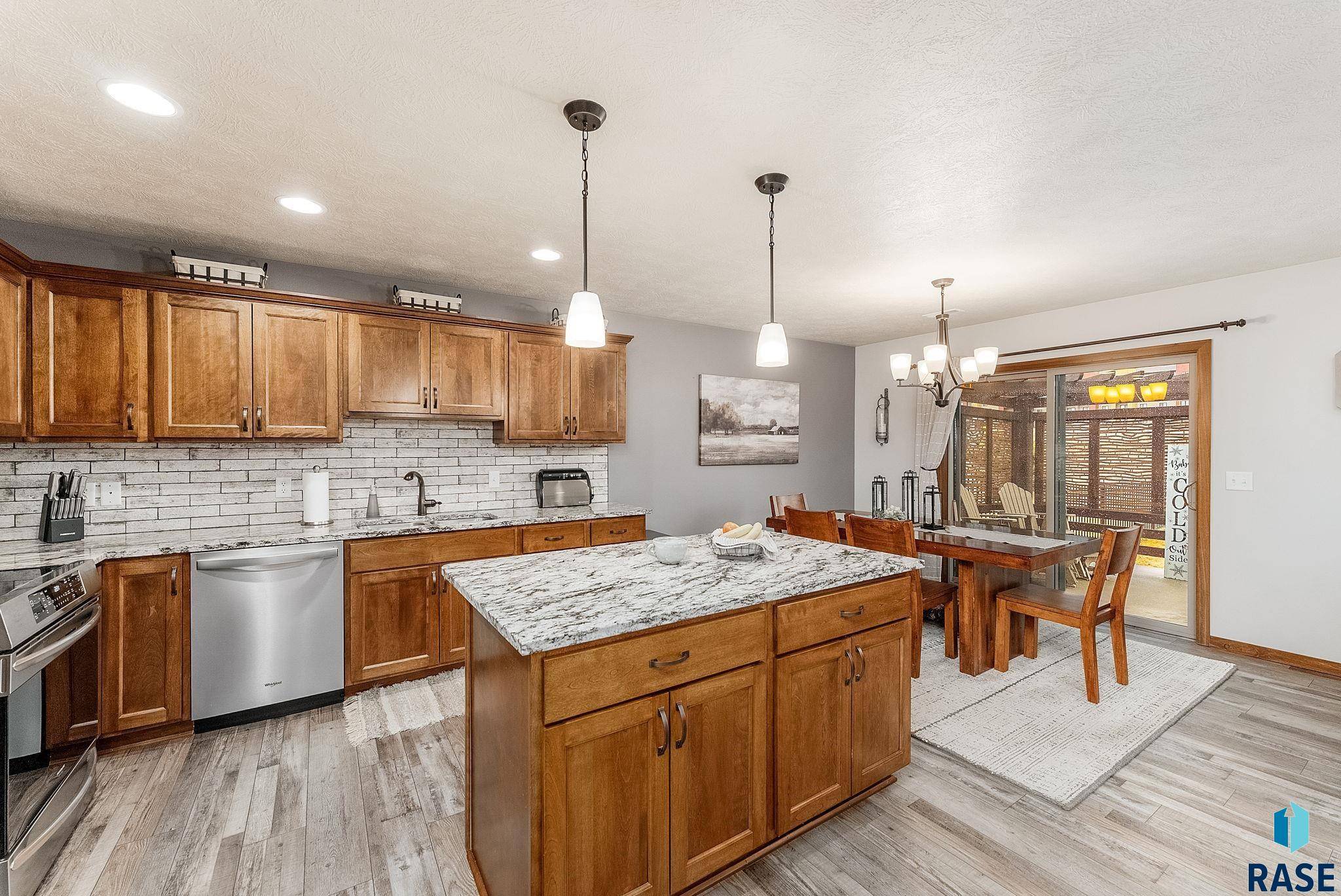 Sioux Falls, SD 57107,4300 Knob Hill Ct
