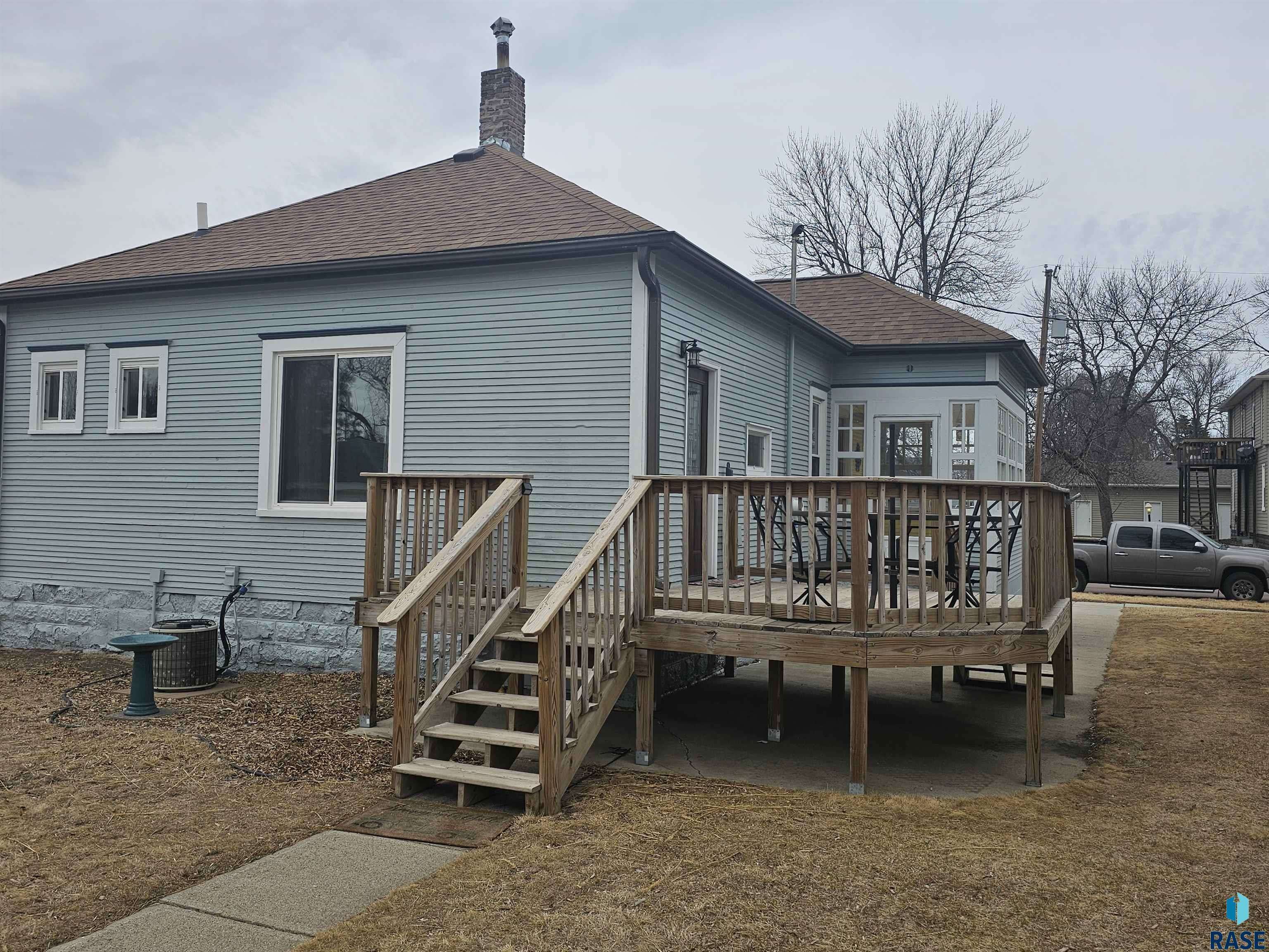 Lennox, SD 57039,205 2nd Ave