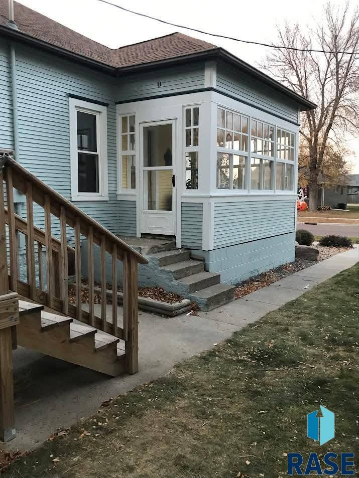 Lennox, SD 57039,205 2nd Ave
