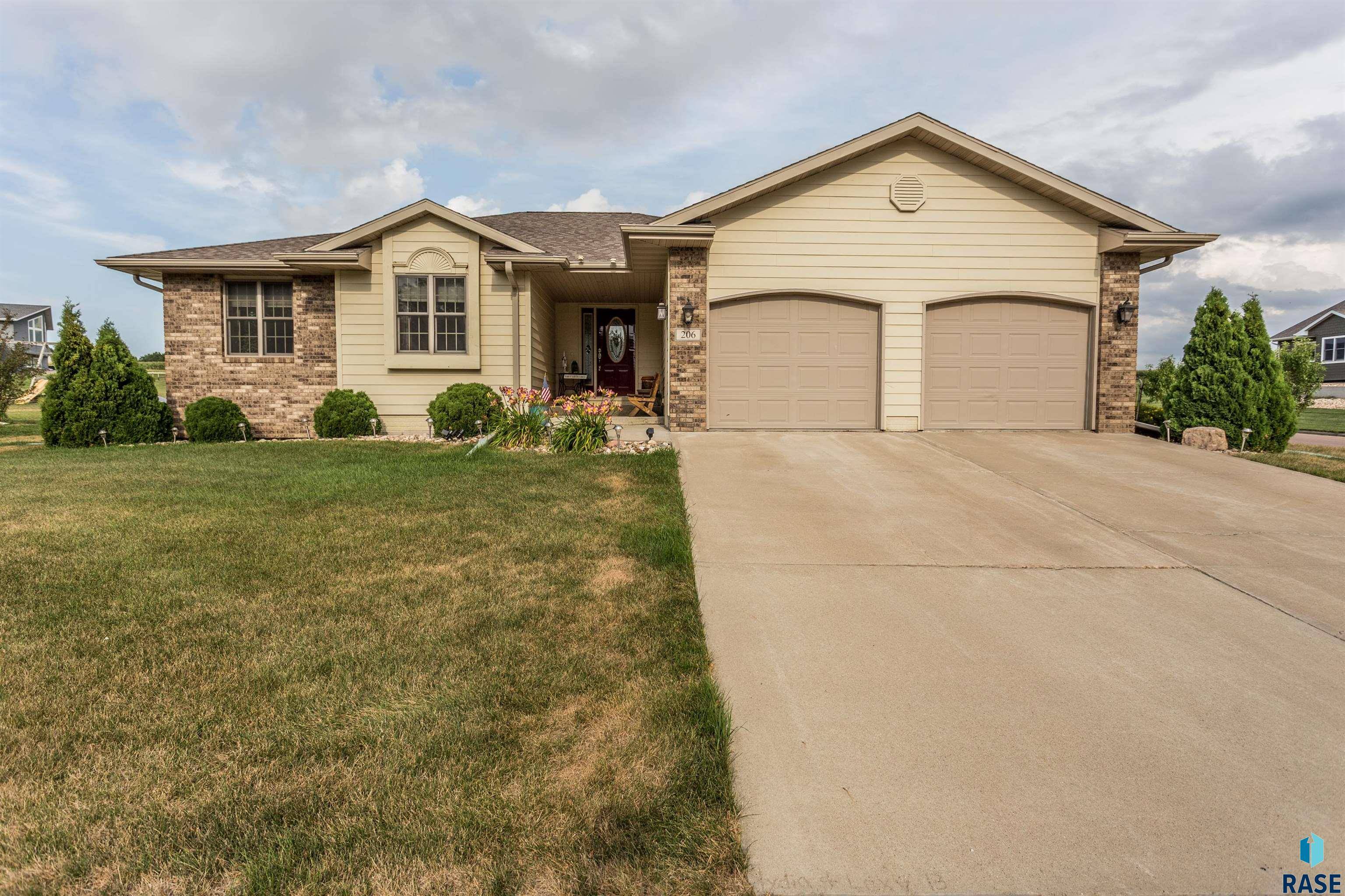 Irene, SD 57037,206 S Dickerson Ave