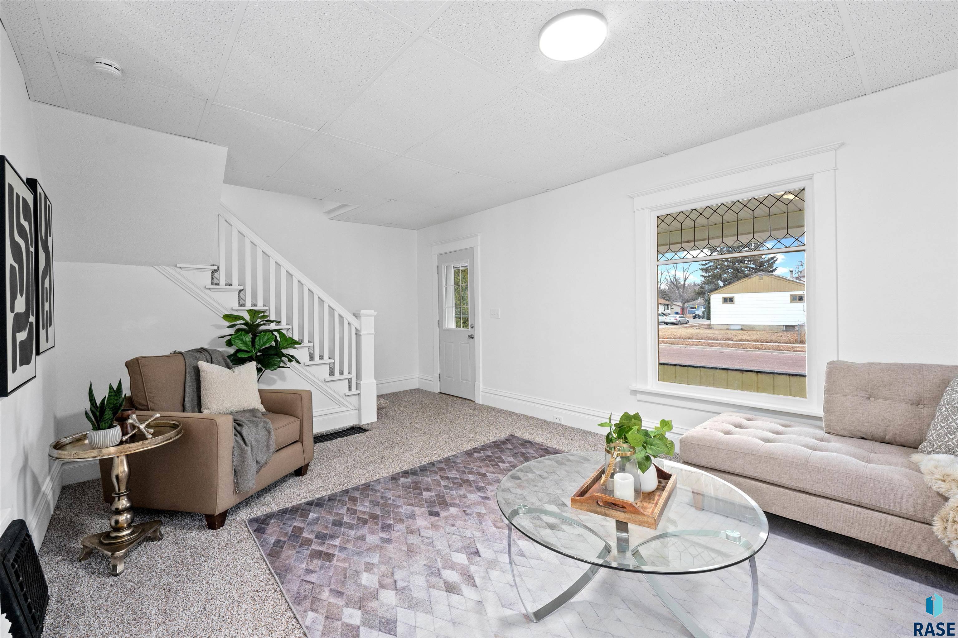Sioux Falls, SD 57104,203 S Lyndale Ave