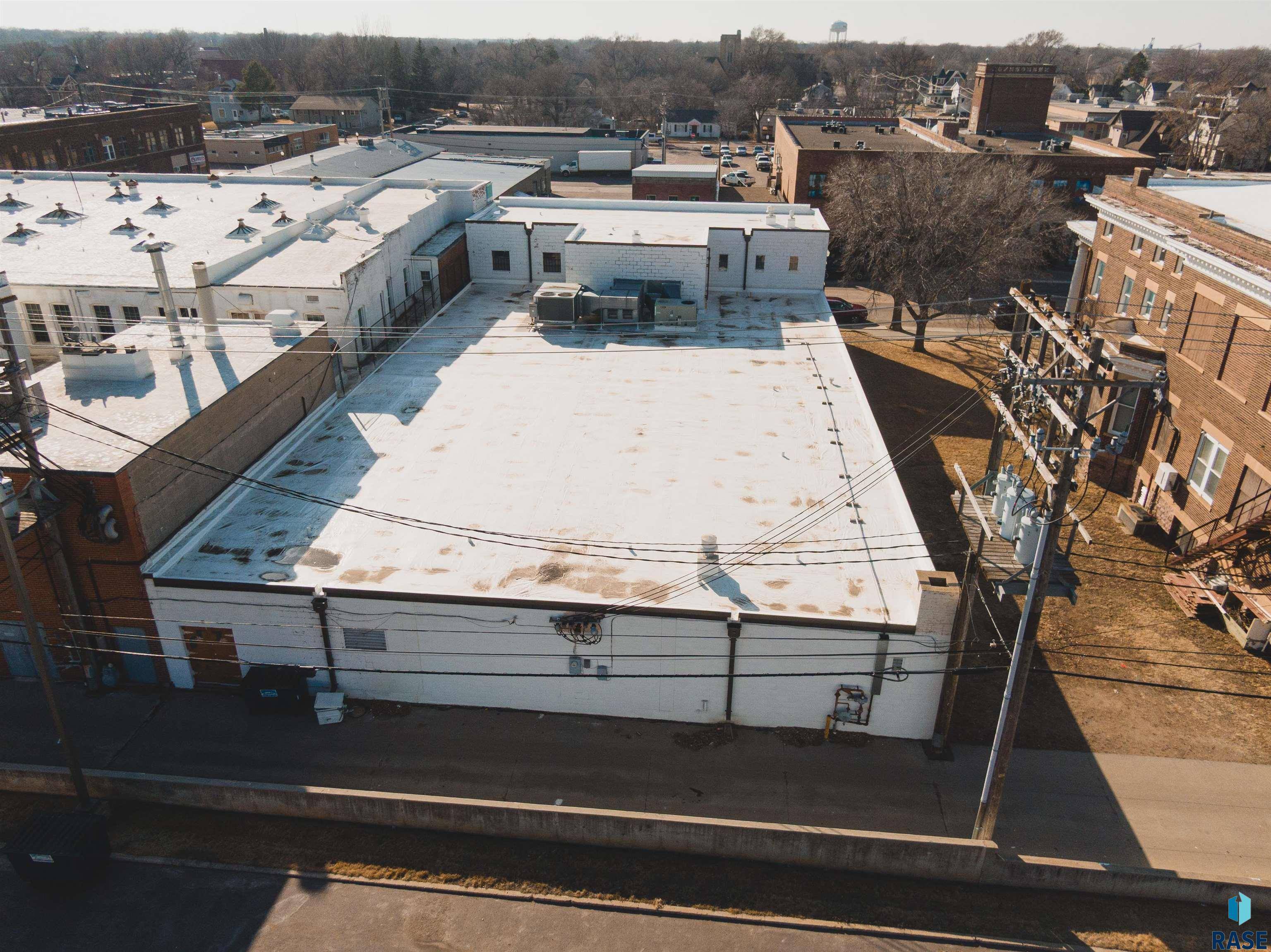 Mitchell, SD 57301,412 N Main St