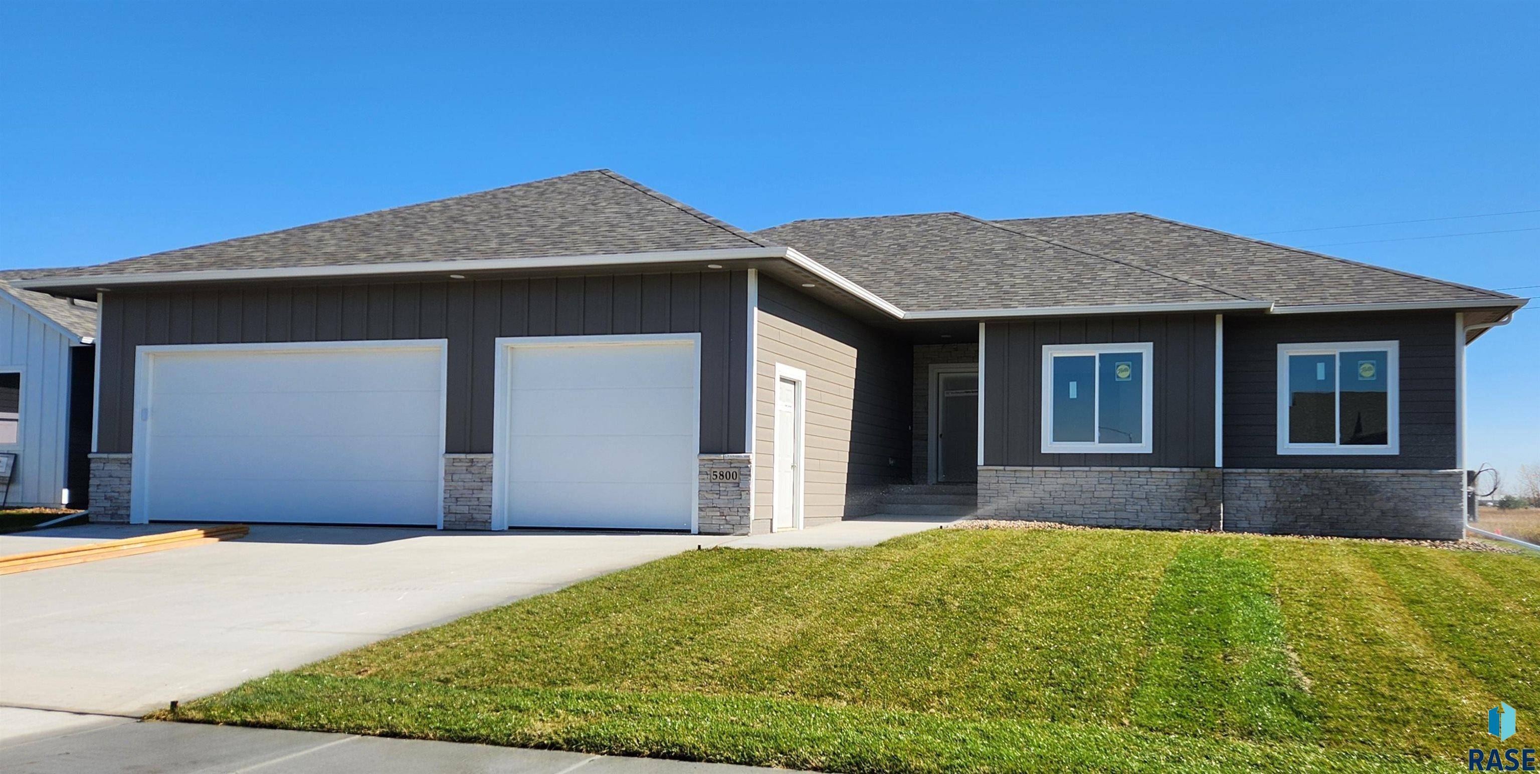 Sioux Falls, SD 57108,5800 S Huntwood Ave