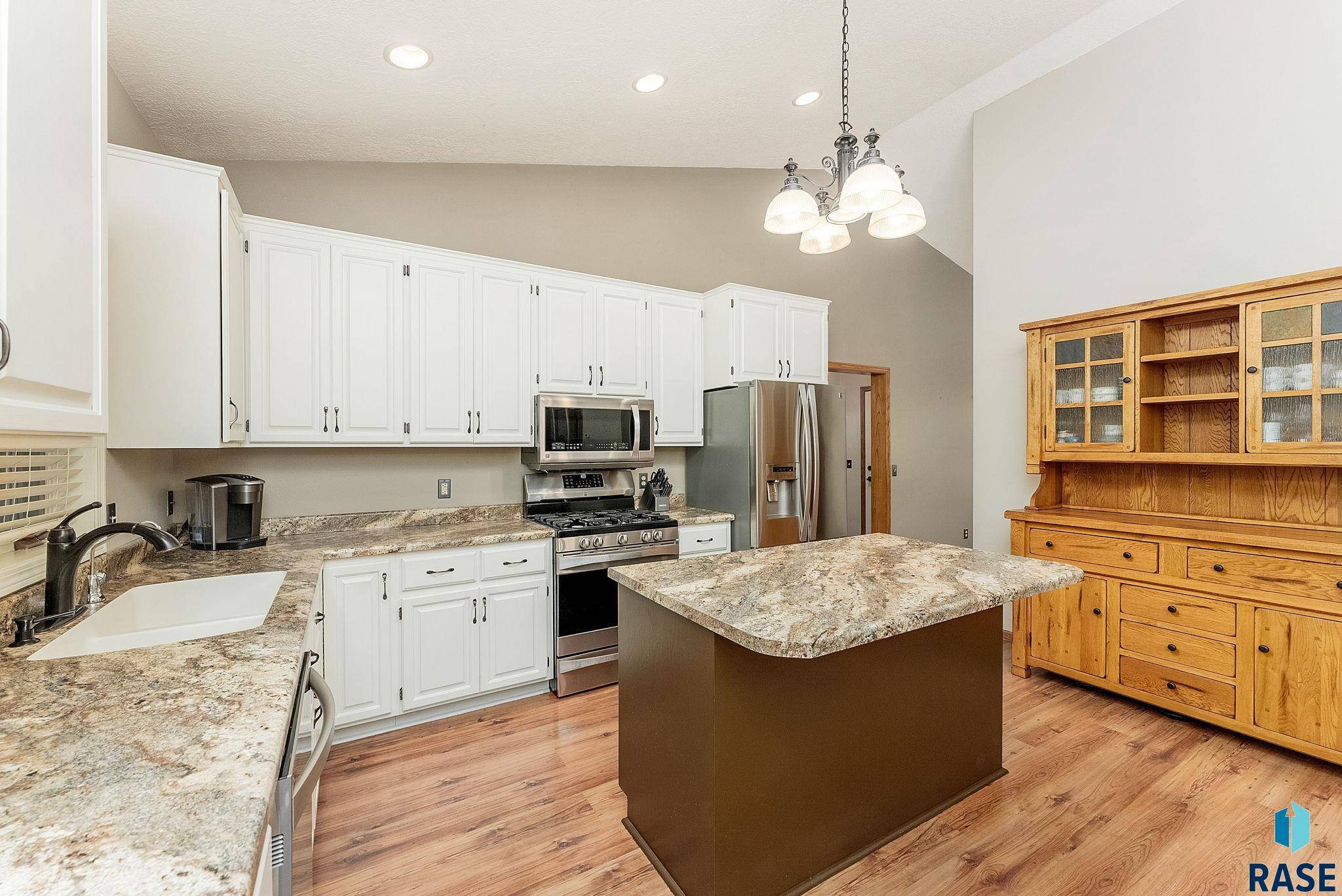 Brandon, SD 57005,713 S Parkview Blvd