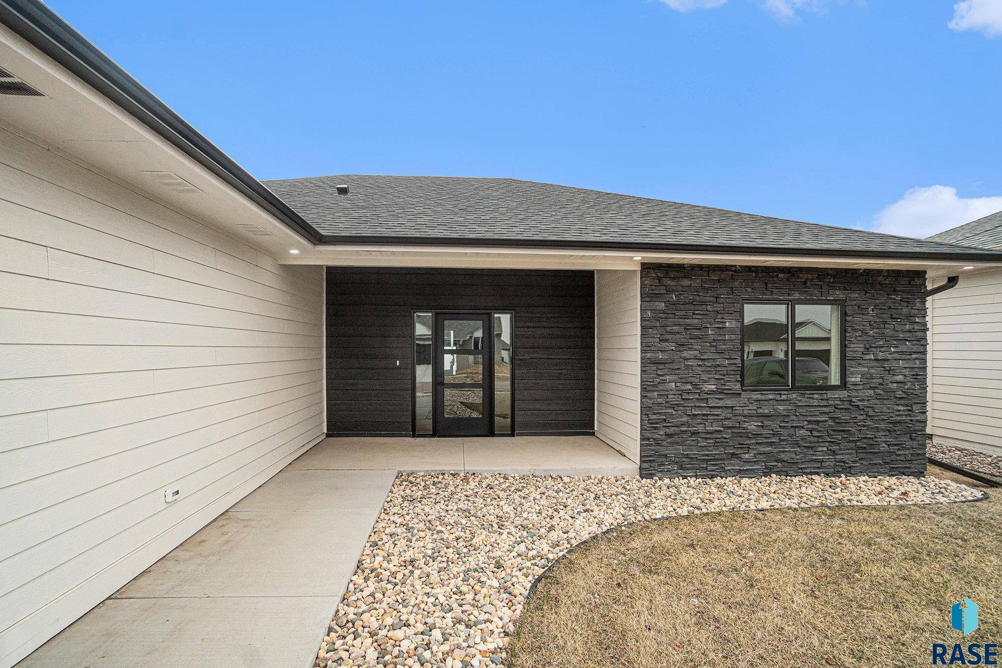 Sioux Falls, SD 57108,5304 E 64th St