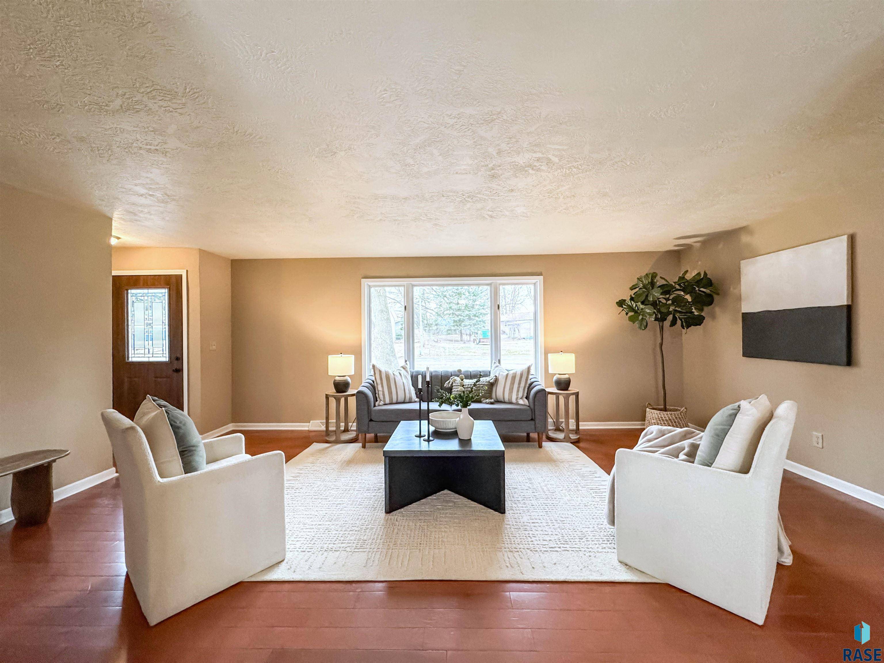 Brandon, SD 57005,108 S Needles Dr