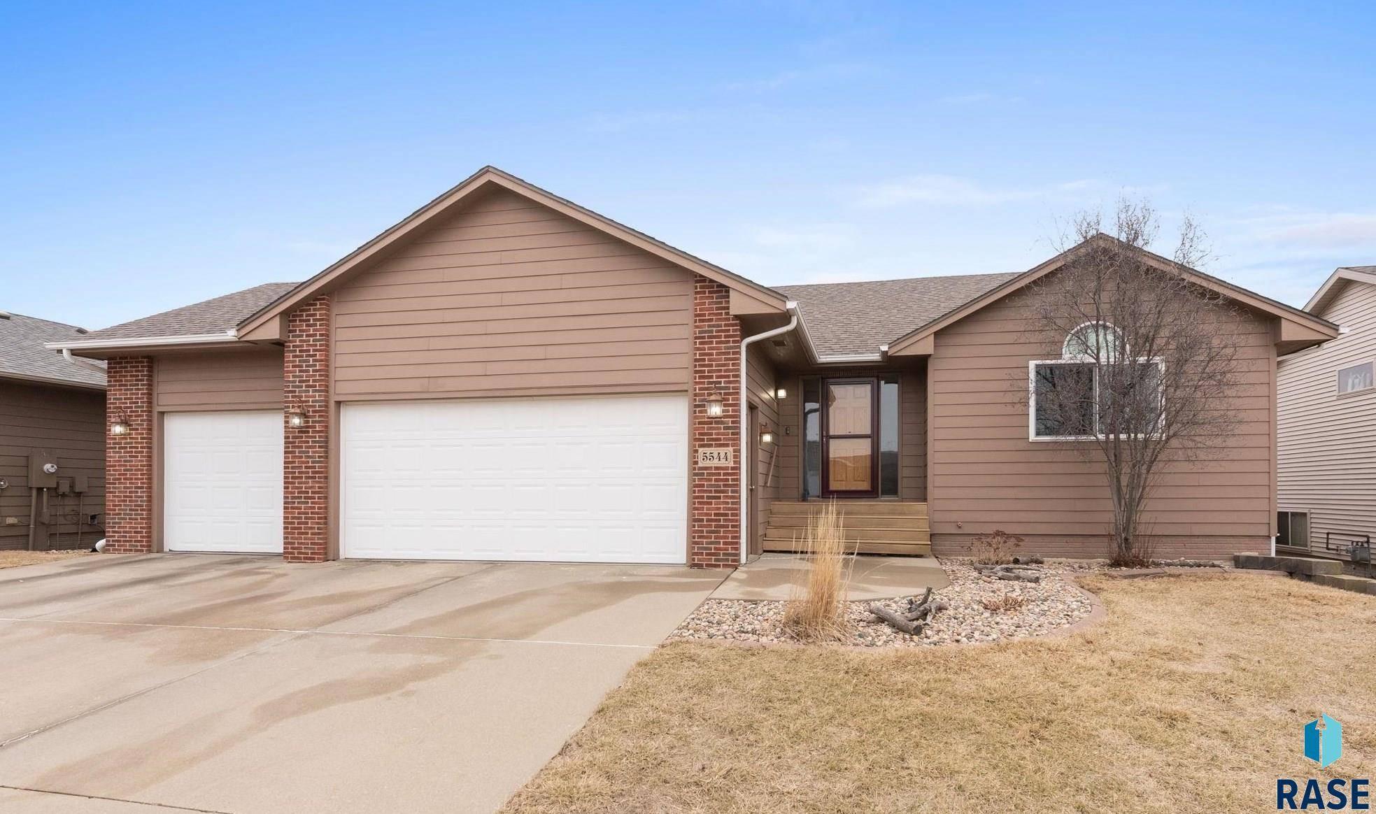 Sioux Falls, SD 57106,5544 Wexford Ct