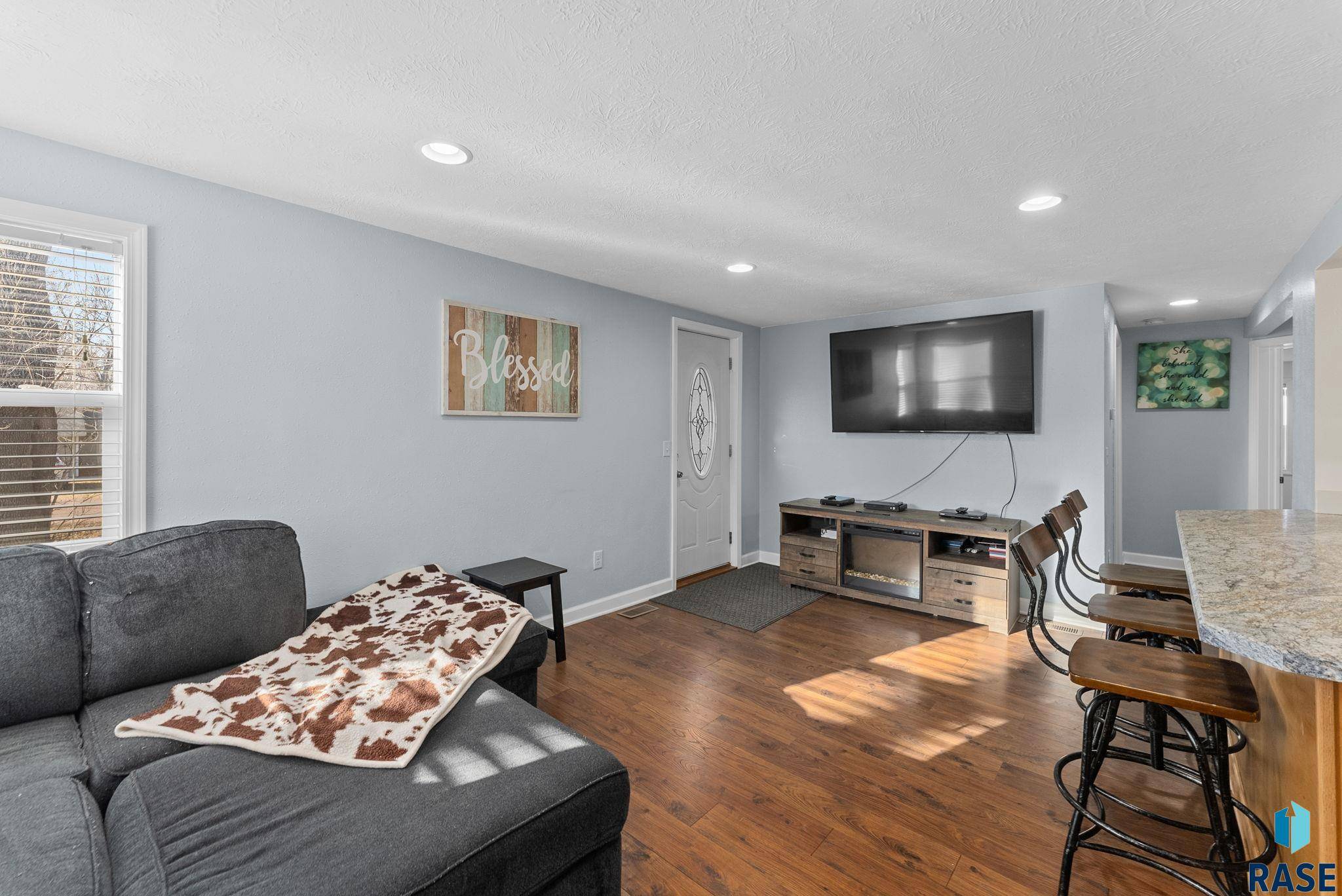 Valley Springs, SD 57068,504 Southside Ave