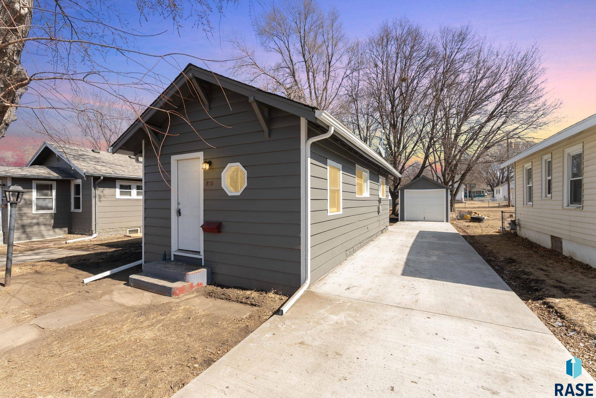 Sioux Falls, SD 57103,818 N Sherman Ave