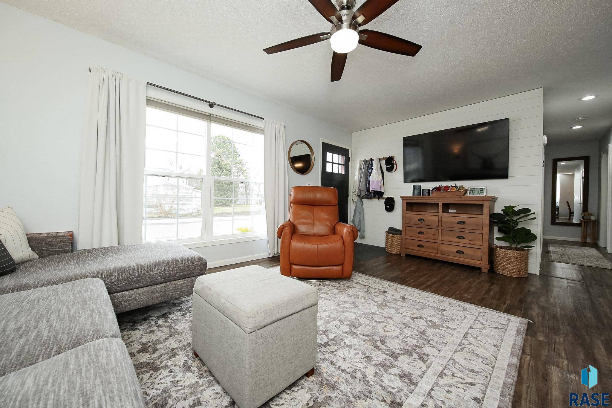 Lennox, SD 57039,421 Rummel Dr