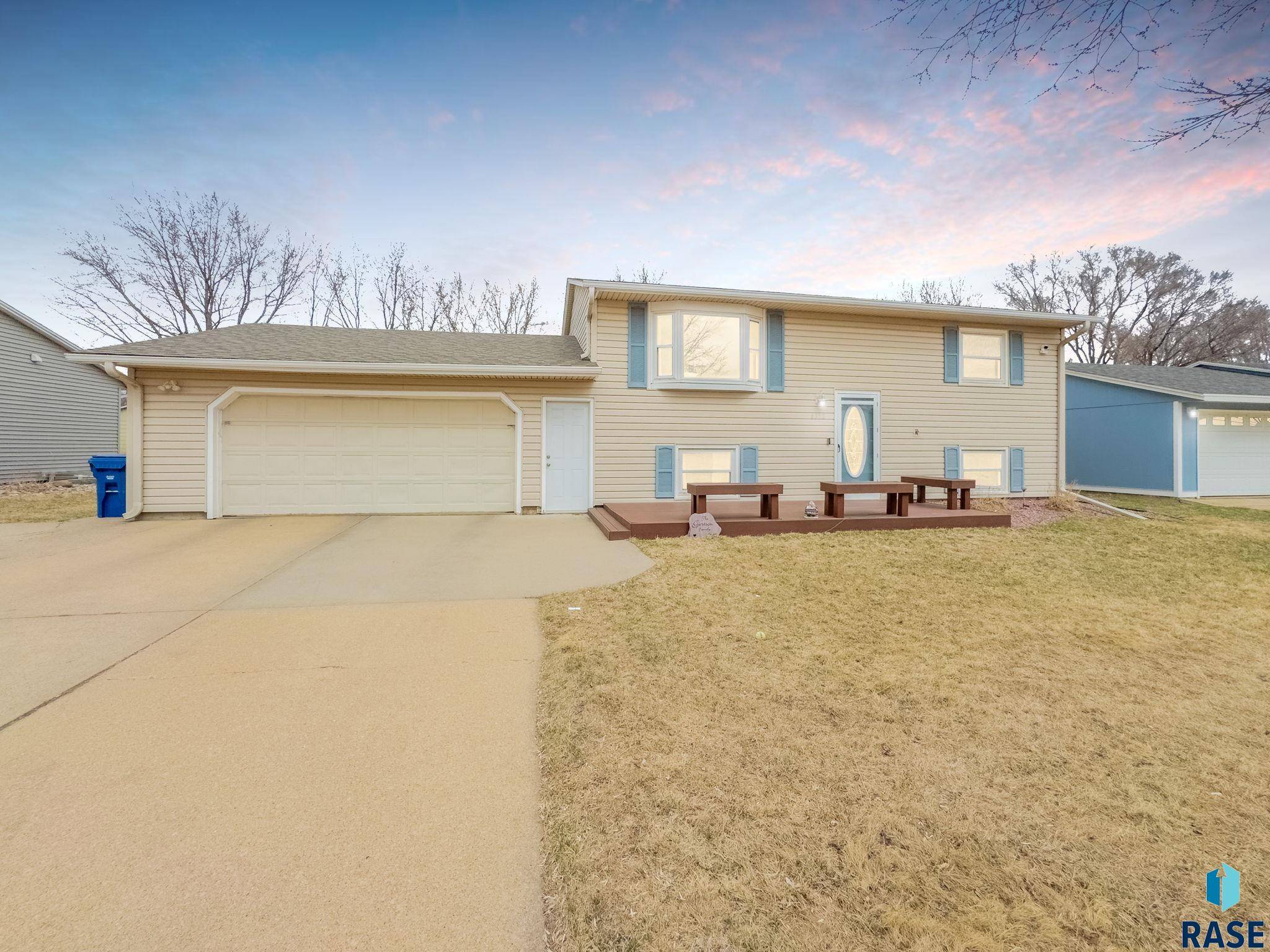 Sioux Falls, SD 57106,6312 W 60th St