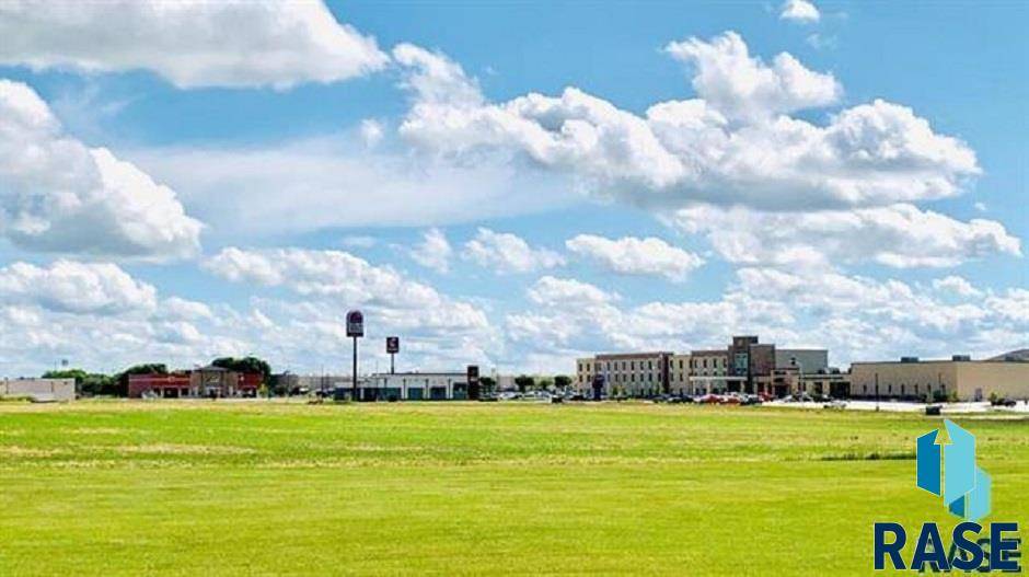 Brookings, SD 57006,Lot2, Blk2 Wilbert Square Addition