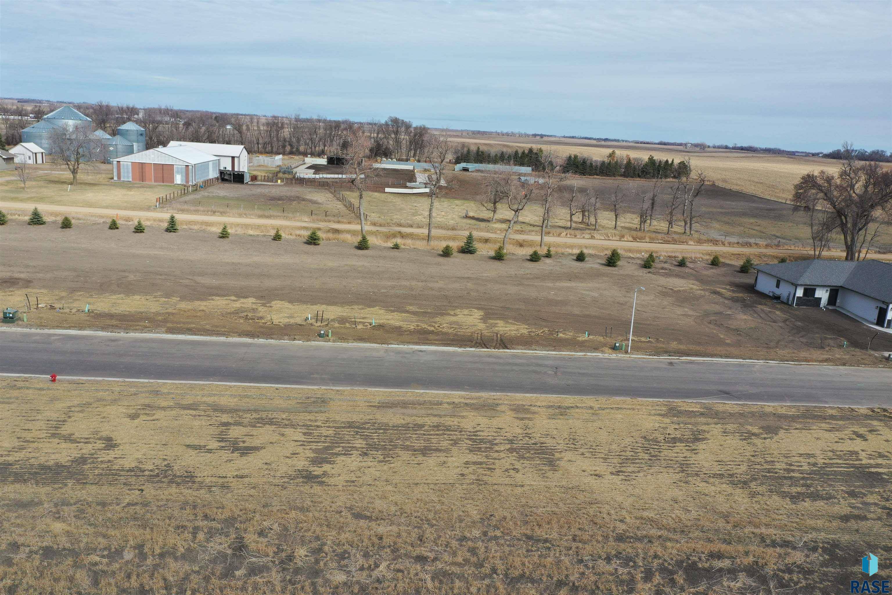 Madison, SD 57042,602 Harter Dr