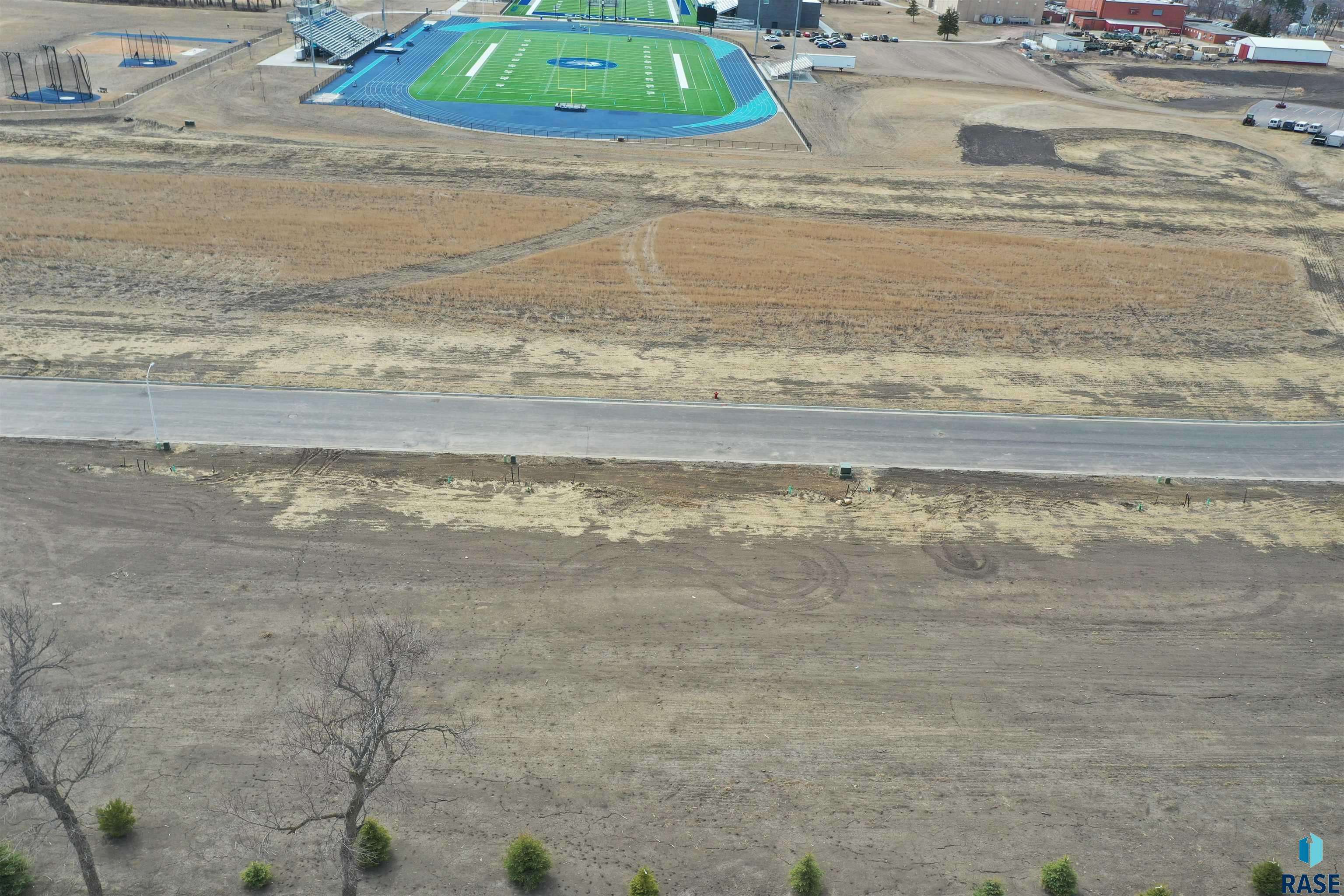 Madison, SD 57042,542 Harter Dr