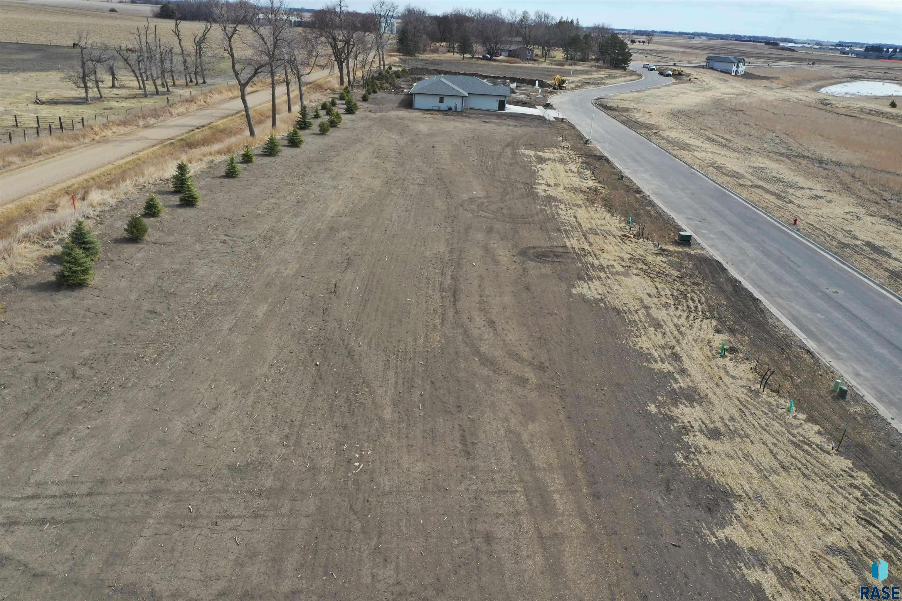 Madison, SD 57042,522 Harter Dr