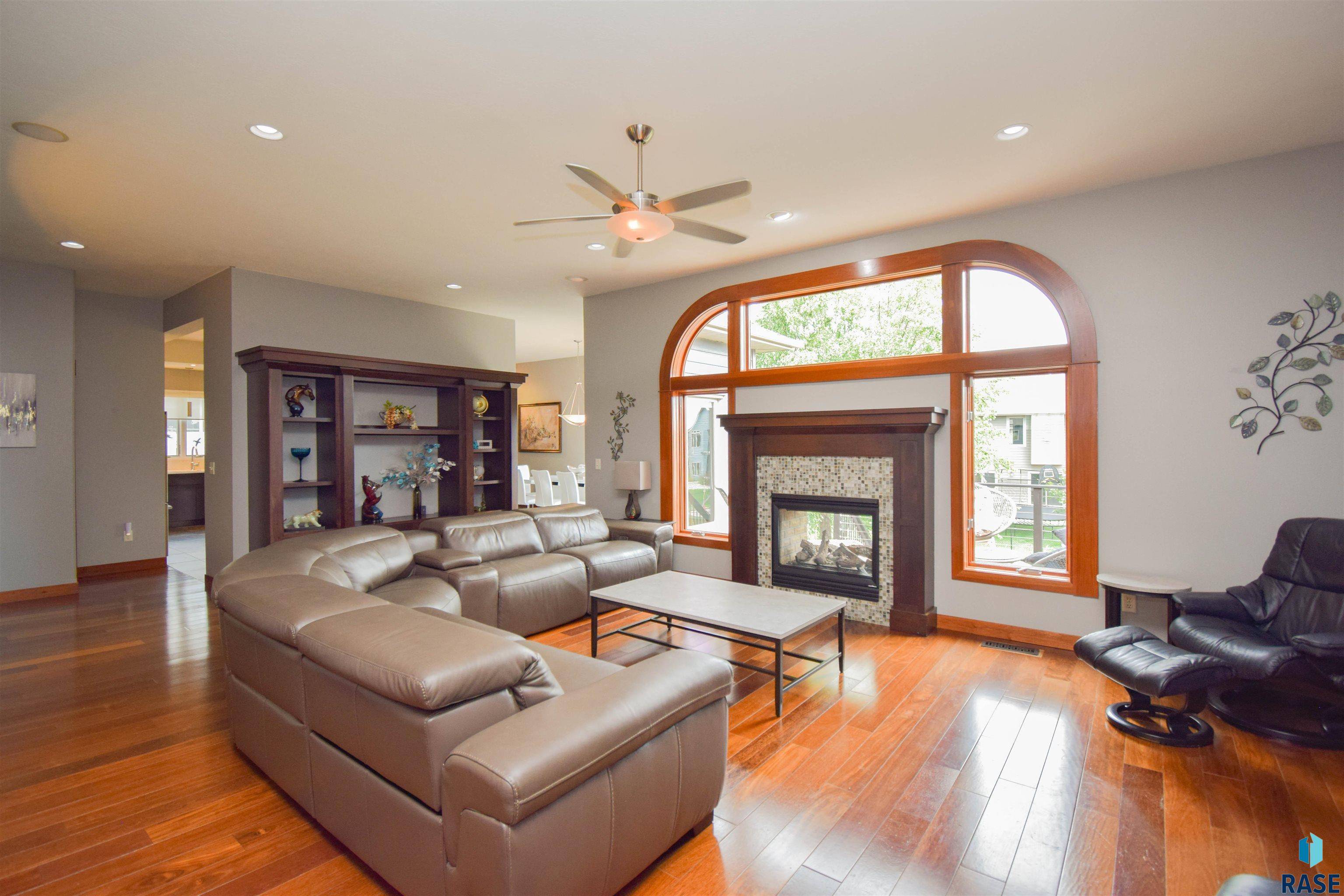 Sioux Falls, SD 57108,2904 W Cinnamon Cir