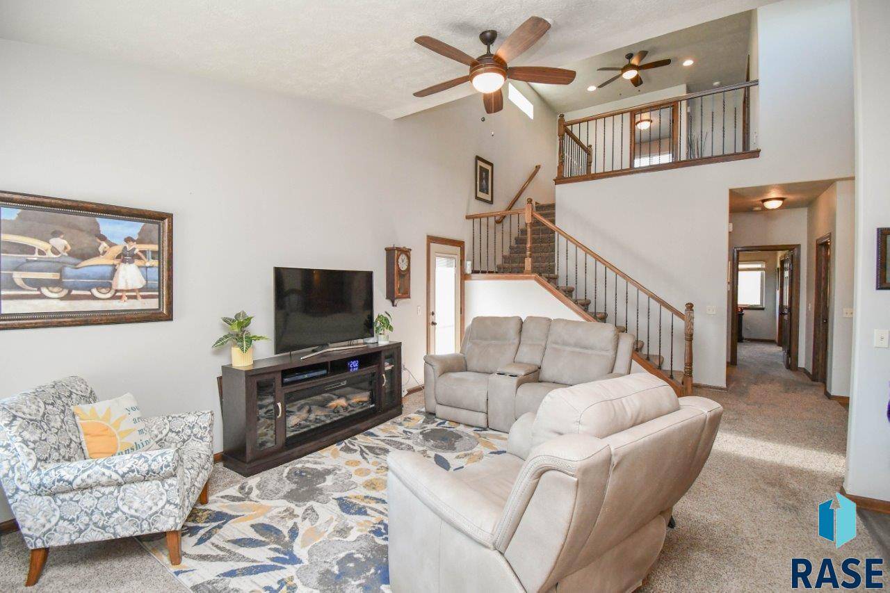 Sioux Falls, SD 57110,4007 S Grand Slam Ave