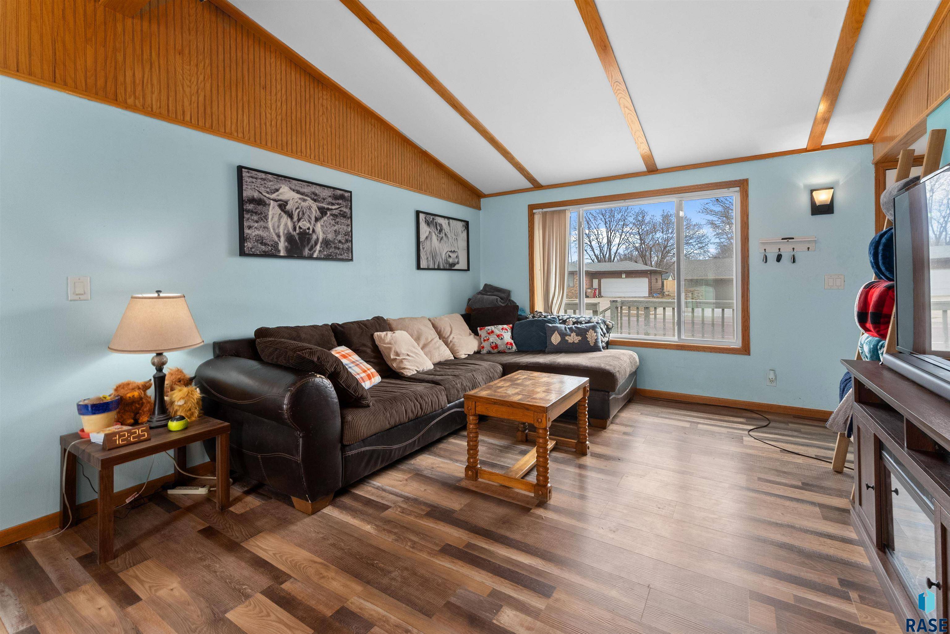 Sioux Falls, SD 57106,4117 S Holbrook Ave