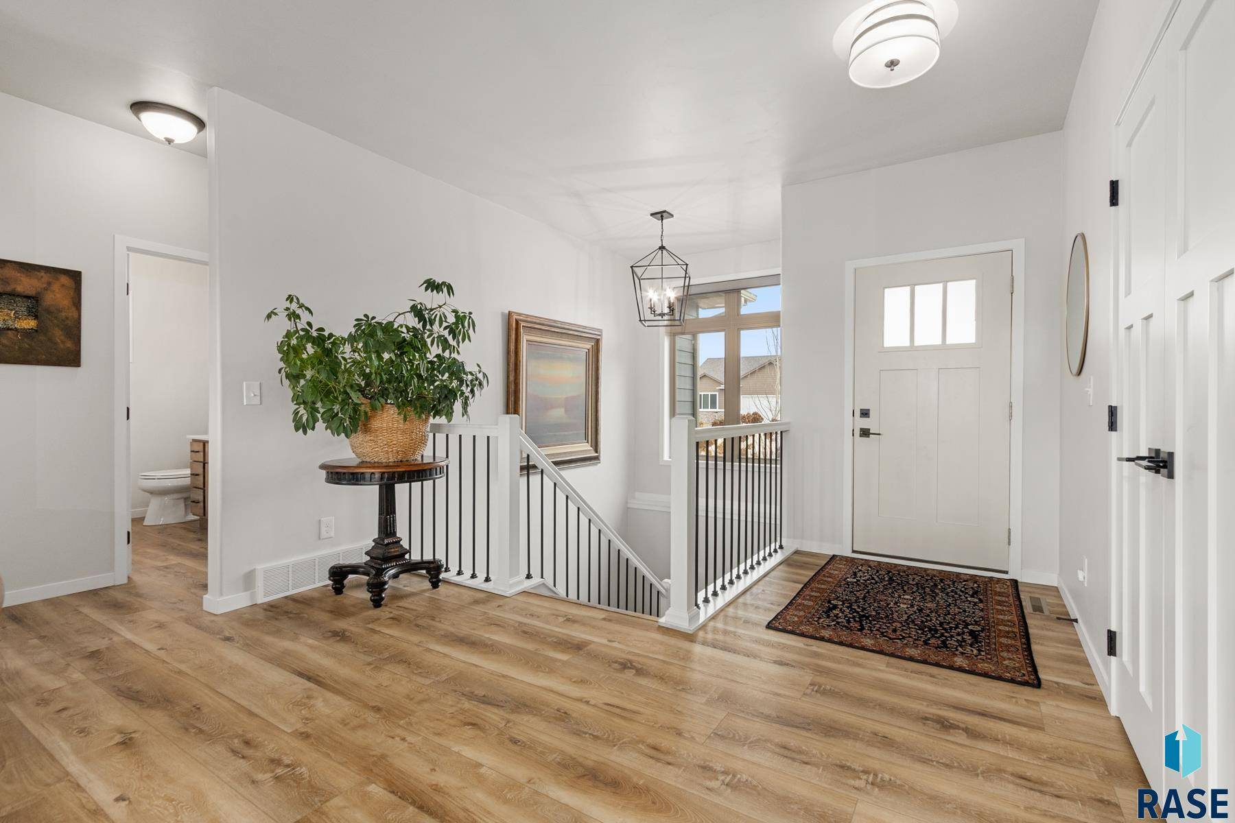 Sioux Falls, SD 57108,6413 S Vineyard Ave