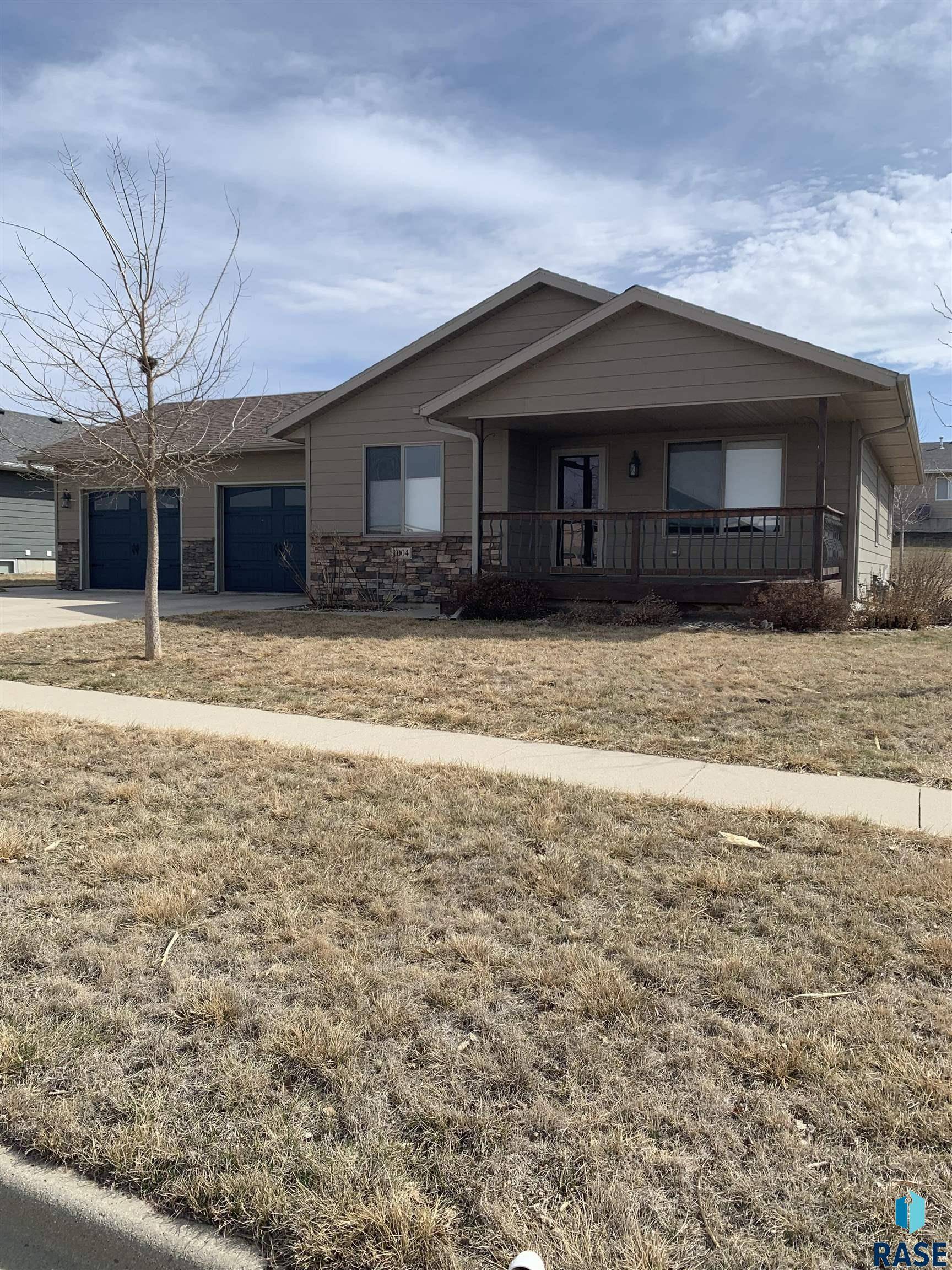 Dell Rapids, SD 57022,1004 Powderhorn Rd