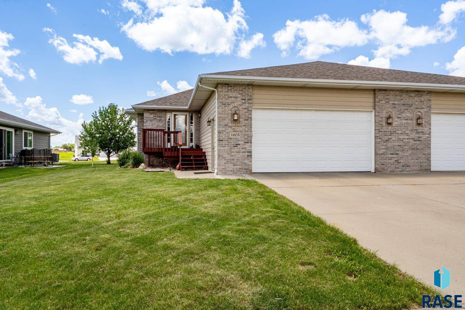 Sioux Falls, SD 57106,4605 W Graceland Ct