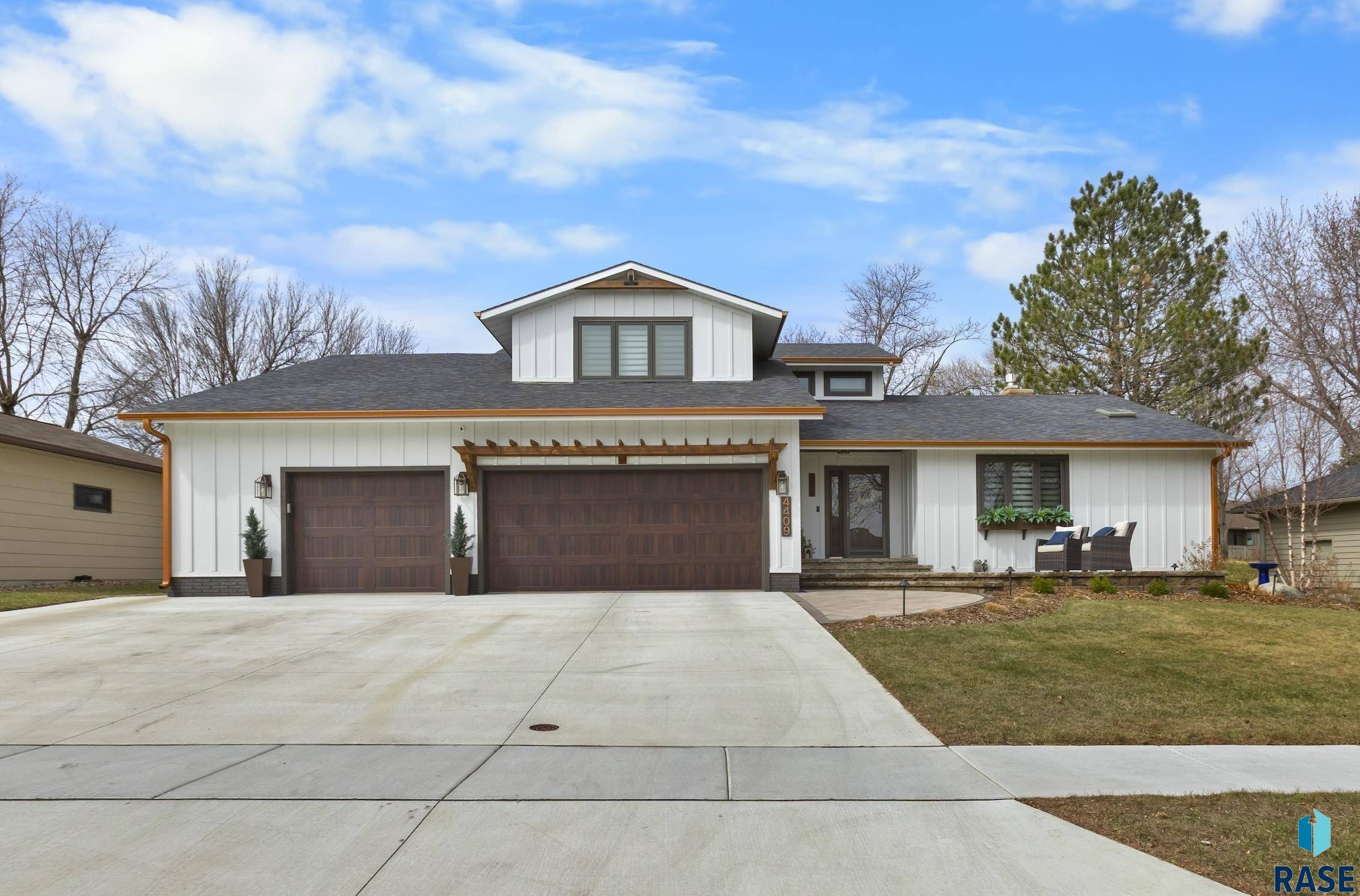 Sioux Falls, SD 57105,4409 S Northridge Cir