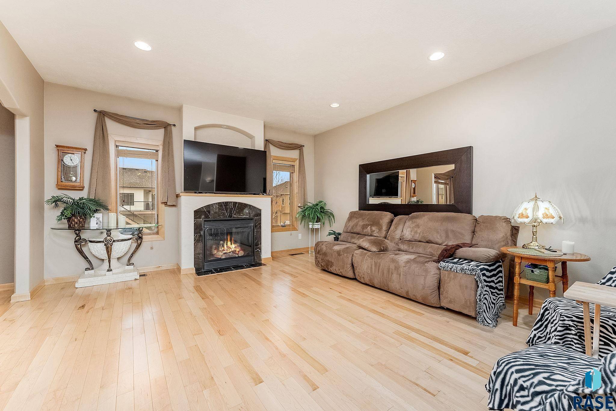 Sioux Falls, SD 57106,2501 S Camden Ave