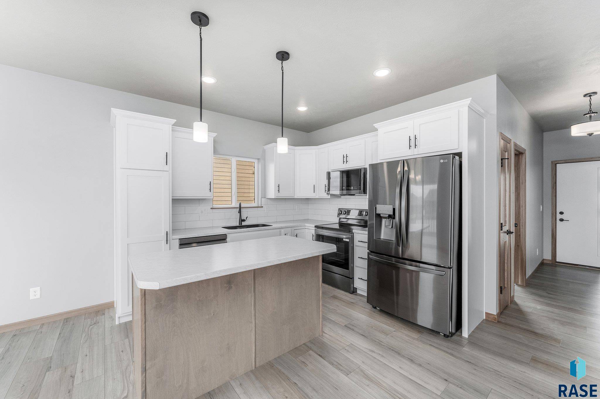 Sioux Falls, SD 57110,1717 N CONCORD Dr