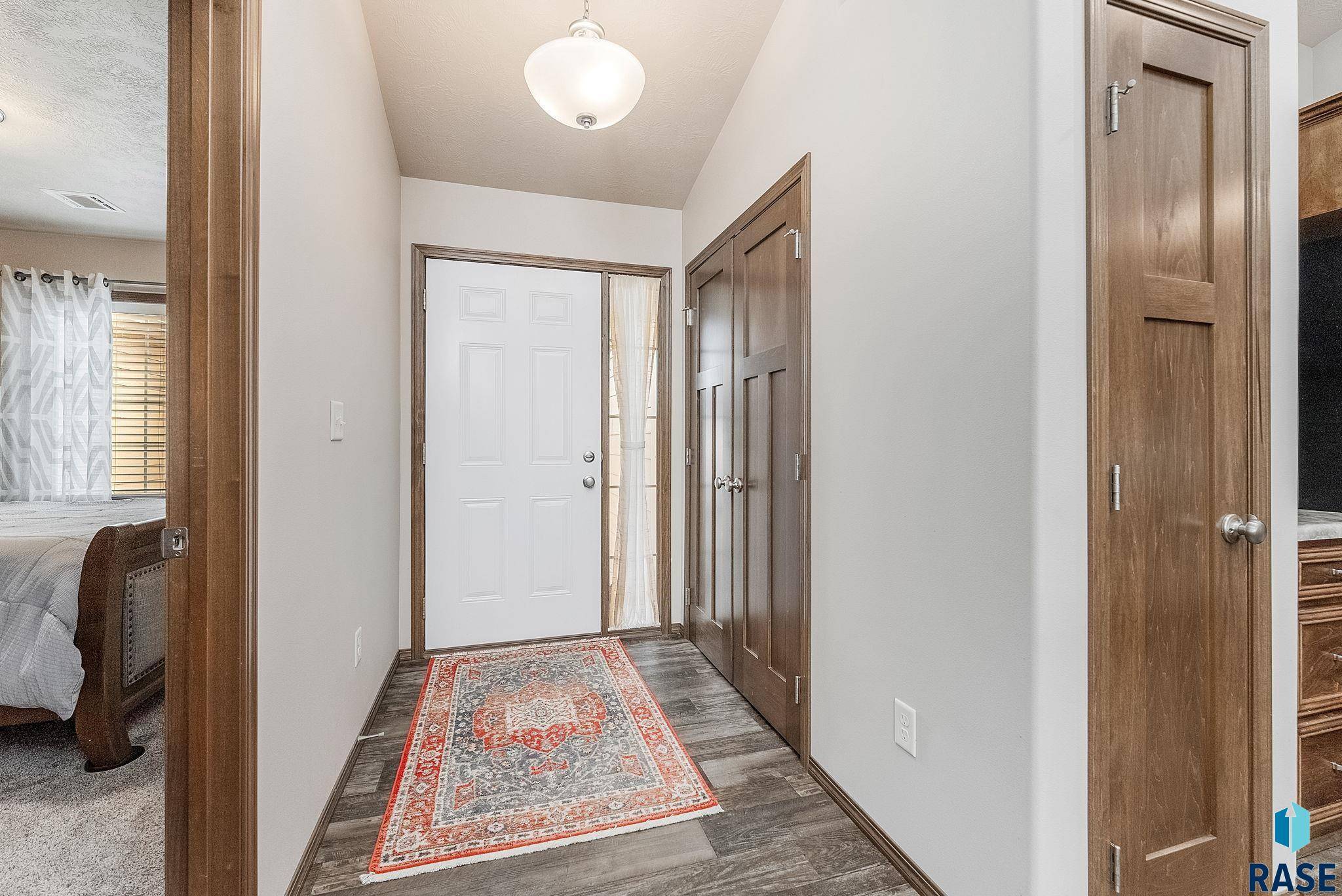 Sioux Falls, SD 57107,6309 W Maxwell Pl