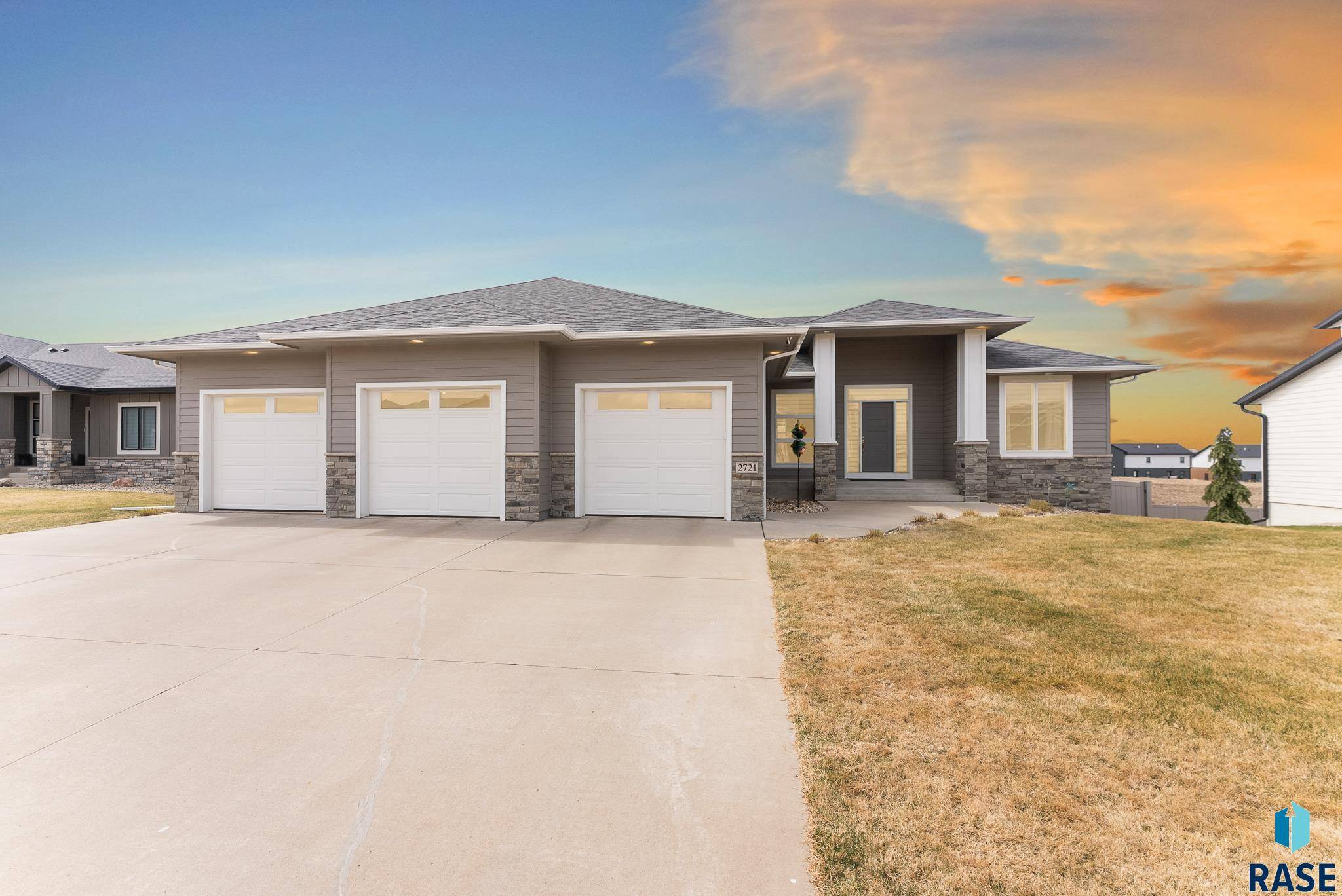Sioux Falls, SD 57110,2721 S Moss Stone Ave