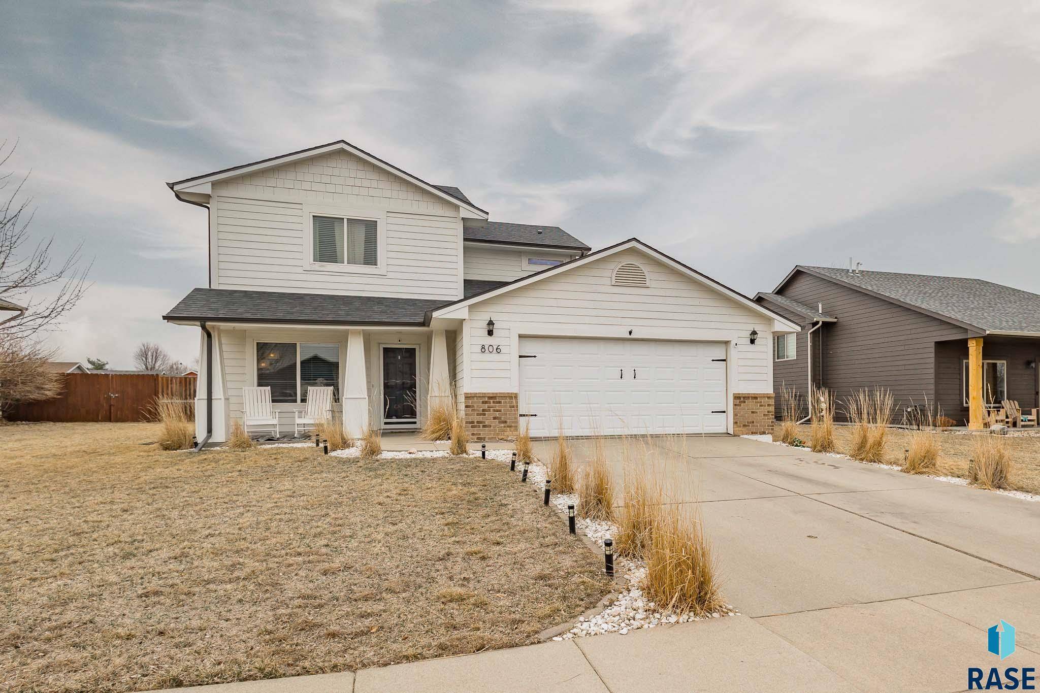 Harrisburg, SD 57032,806 Hemlock St