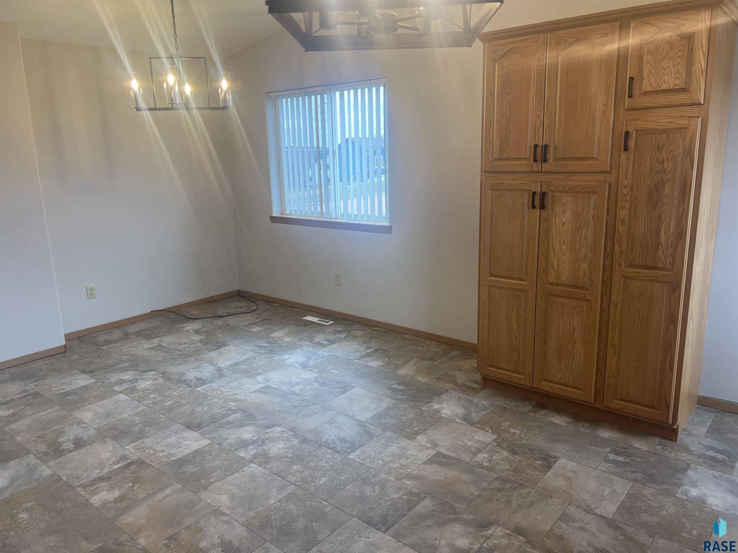 Baltic, SD 57003,30 N 6th St