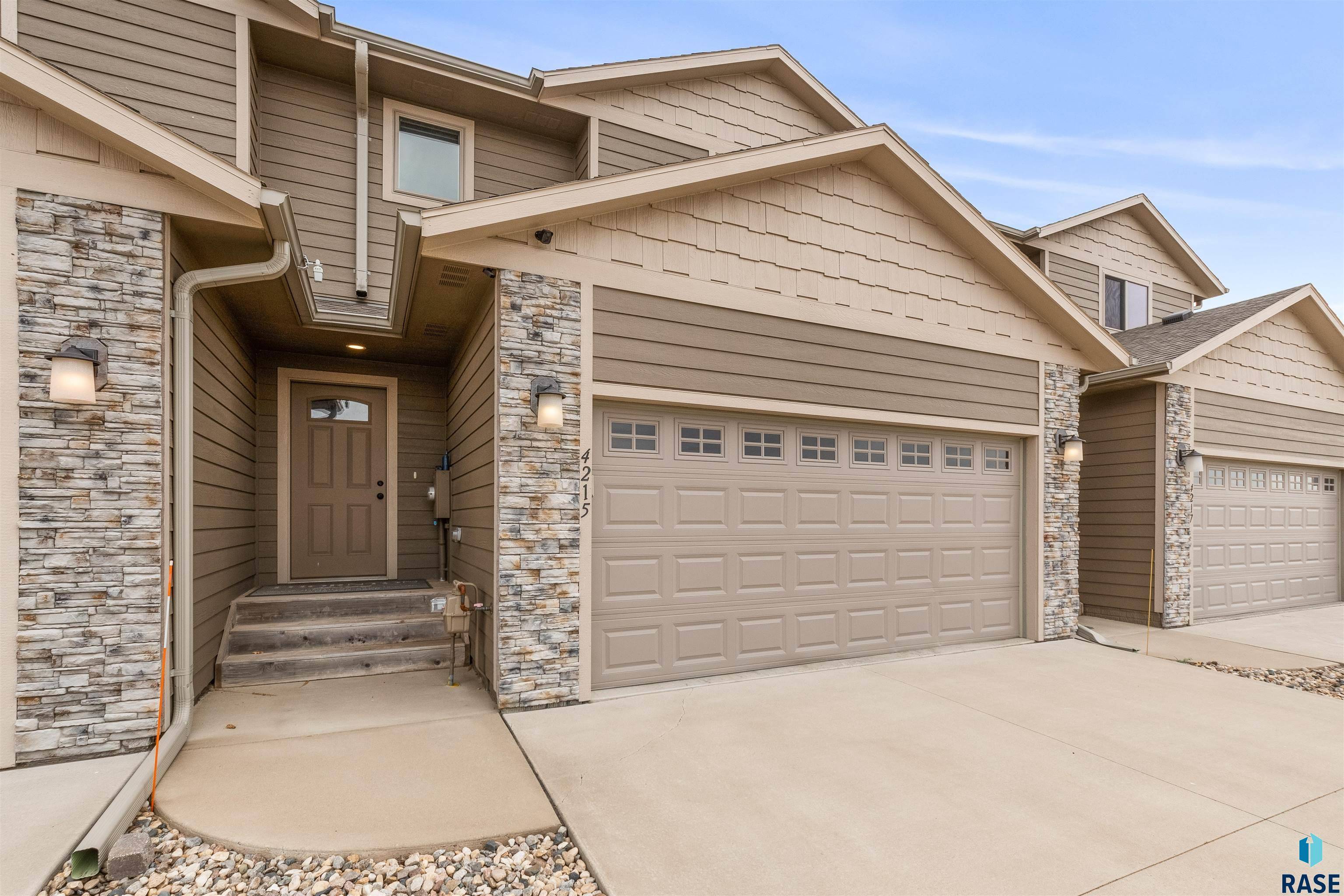 Sioux Falls, SD 57107,4215 N Knob Hill Ct