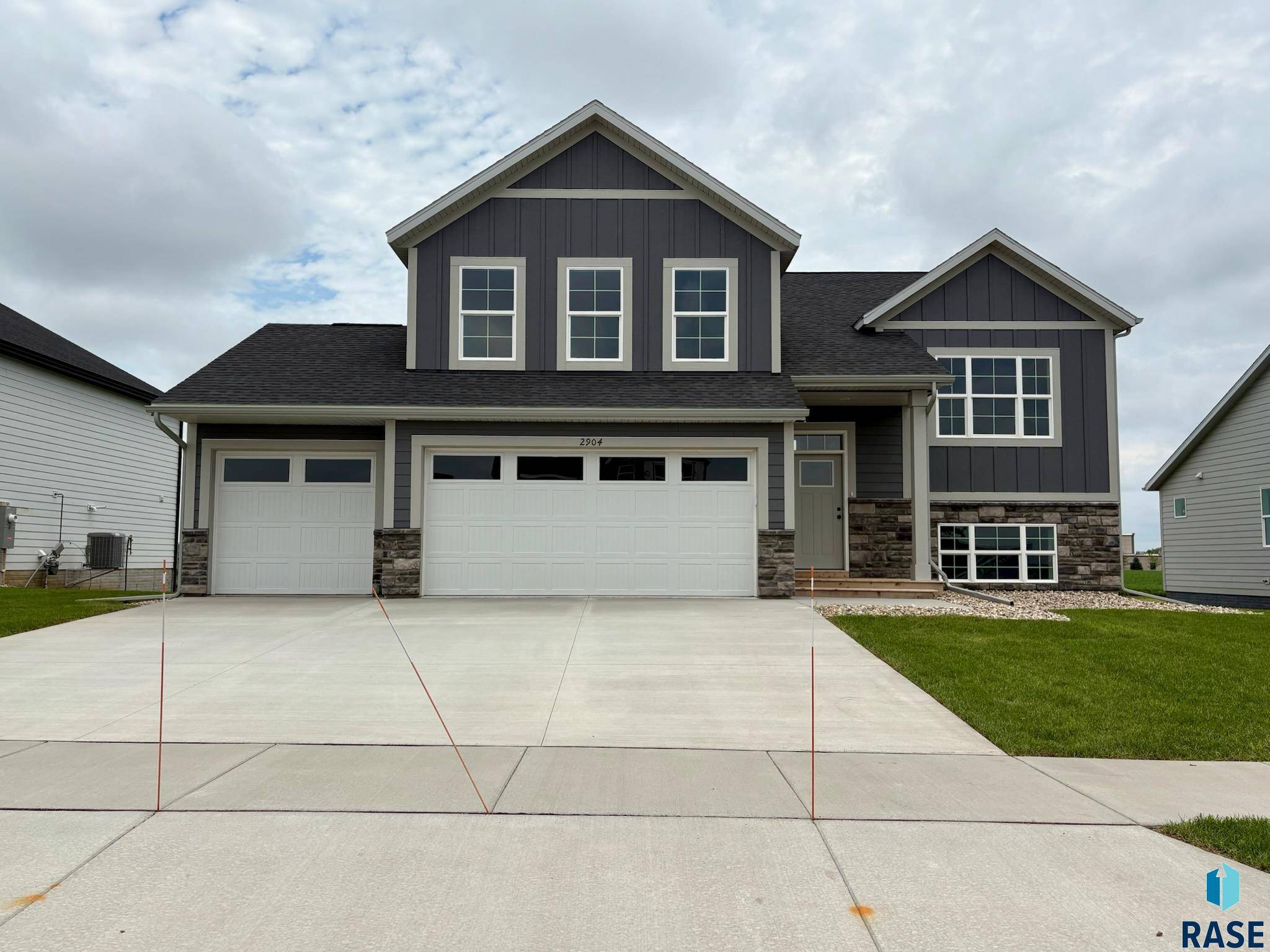 Sioux Falls, SD 57110,2904 S Copper Creek Ave