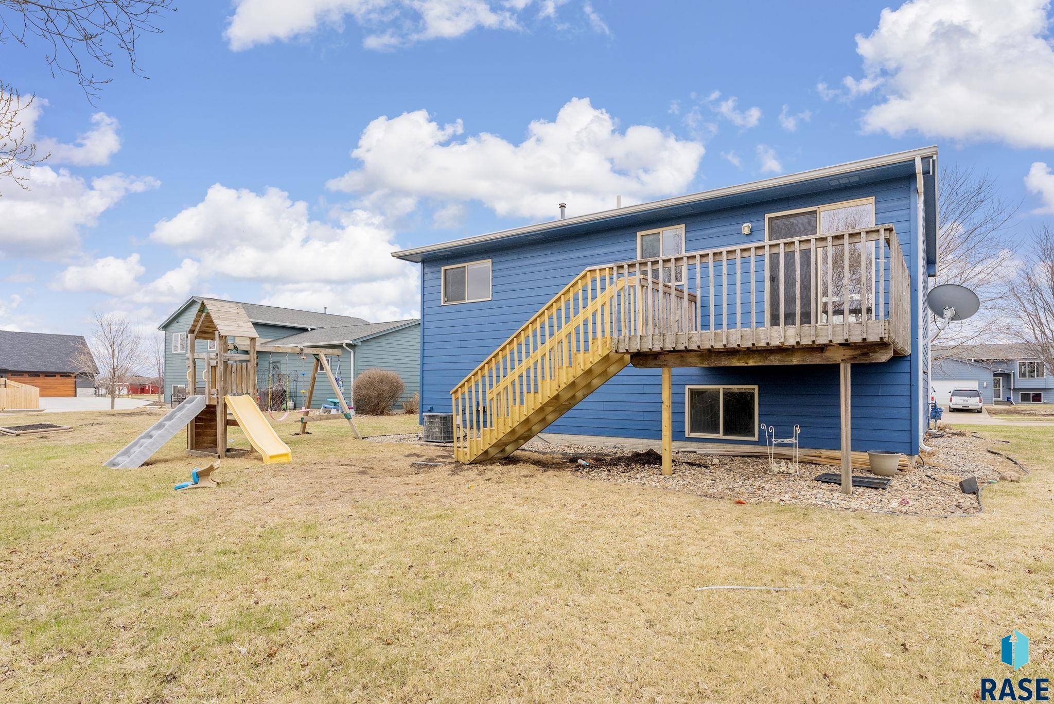 Harrisburg, SD 57032,804 lois Ln