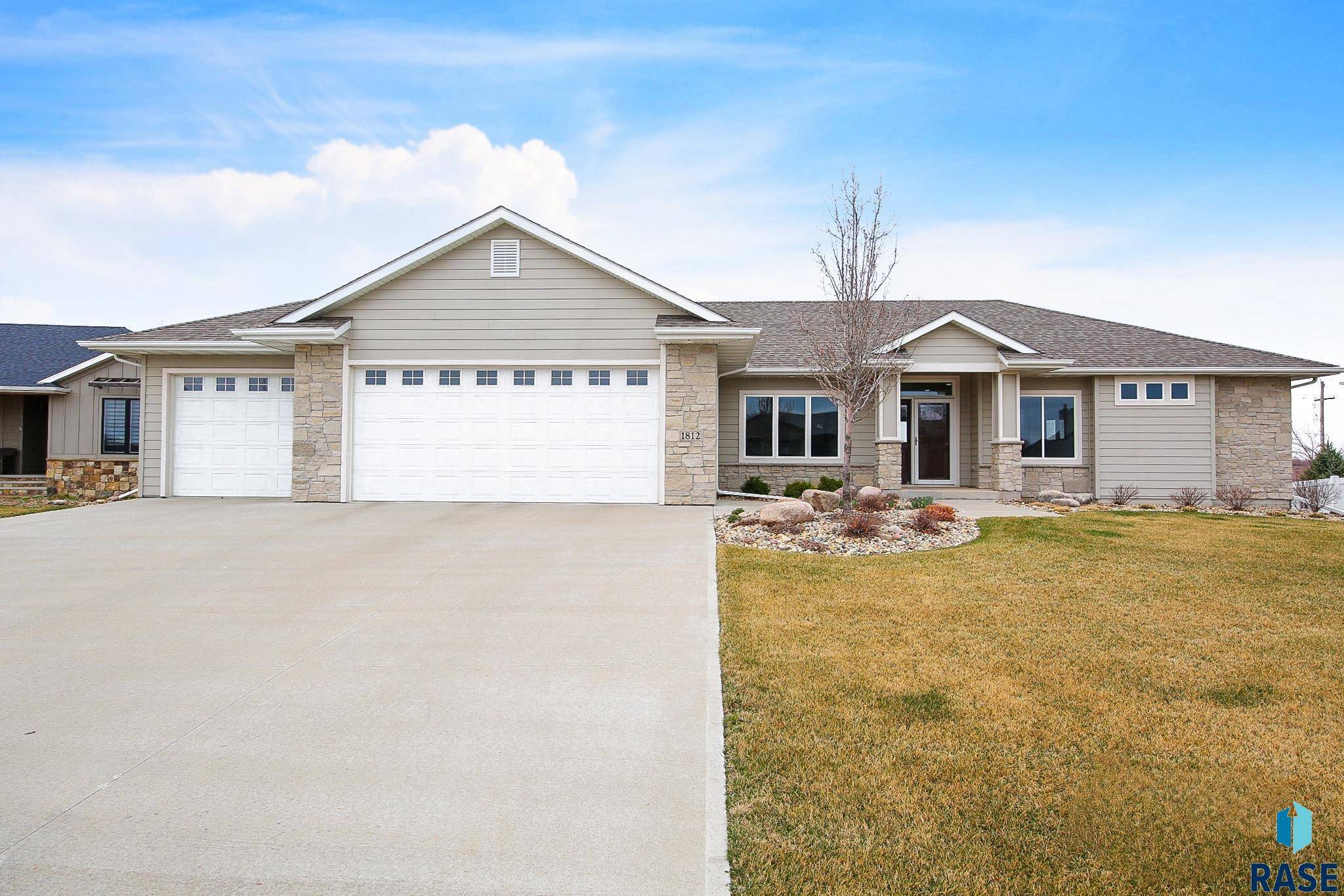 Sioux Falls, SD 57108,1812 W Gray Gables Cir