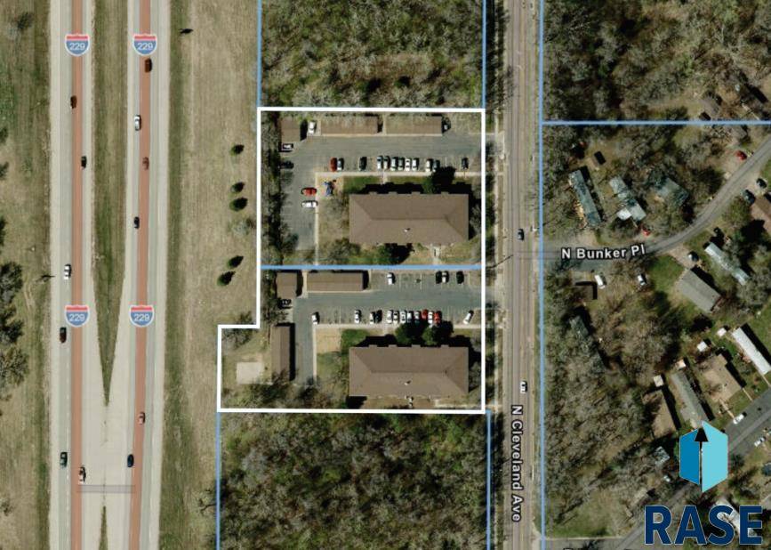 Sioux Falls, SD 57103,901 - 909 N Cleveland Ave