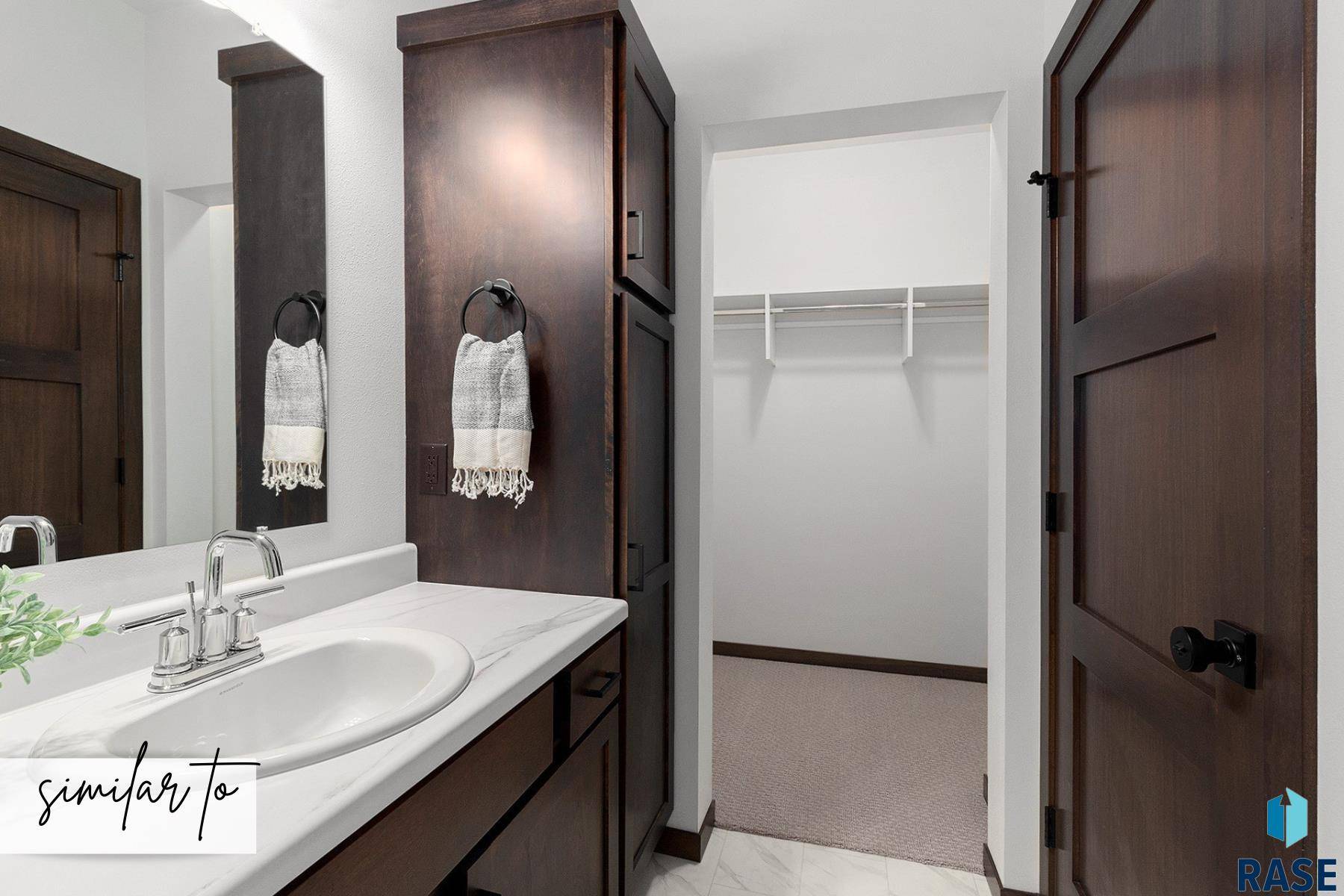 Sioux Falls, SD 57108,5411 S Teskey Pl