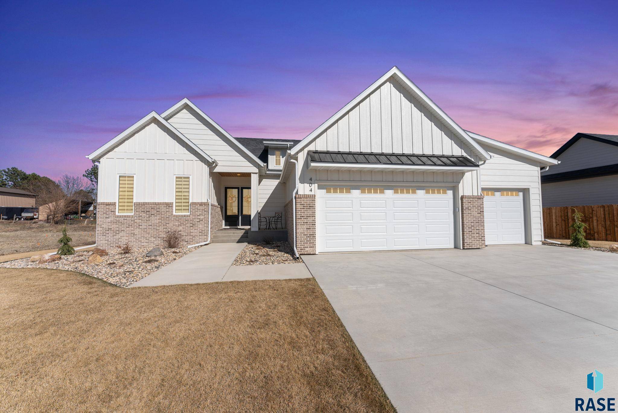 Sioux Falls, SD 57110,404 N Piper Dr