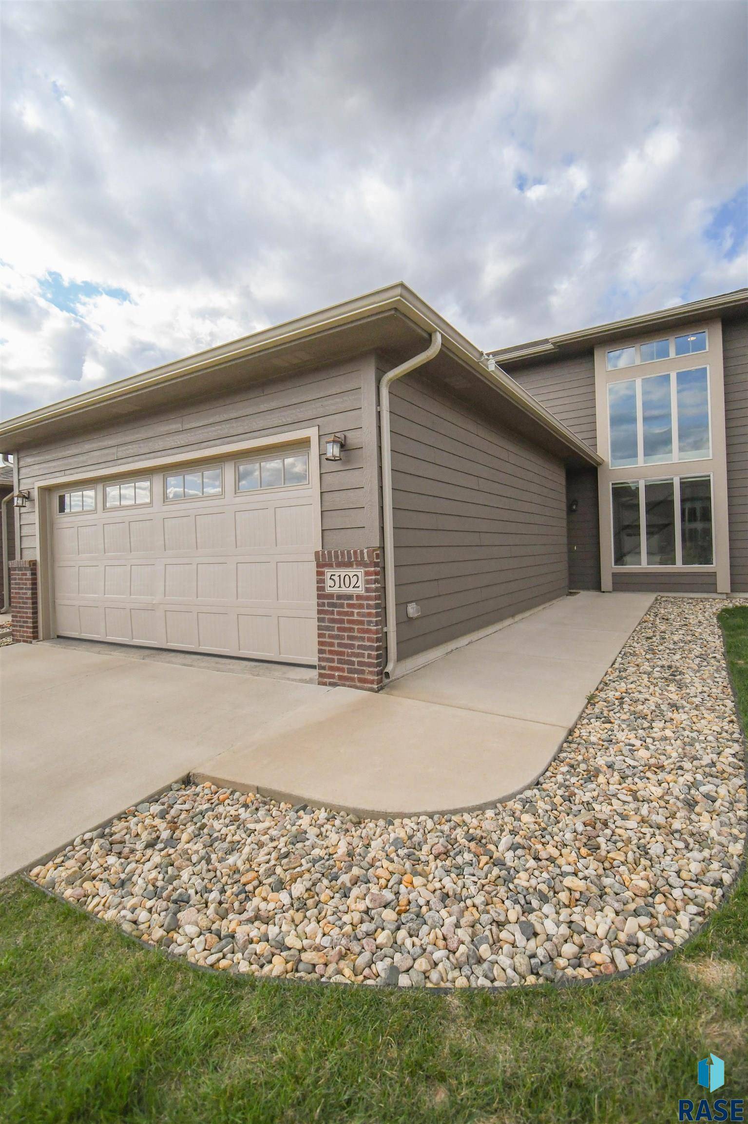 Sioux Falls, SD 57108,5102 E 63rd St