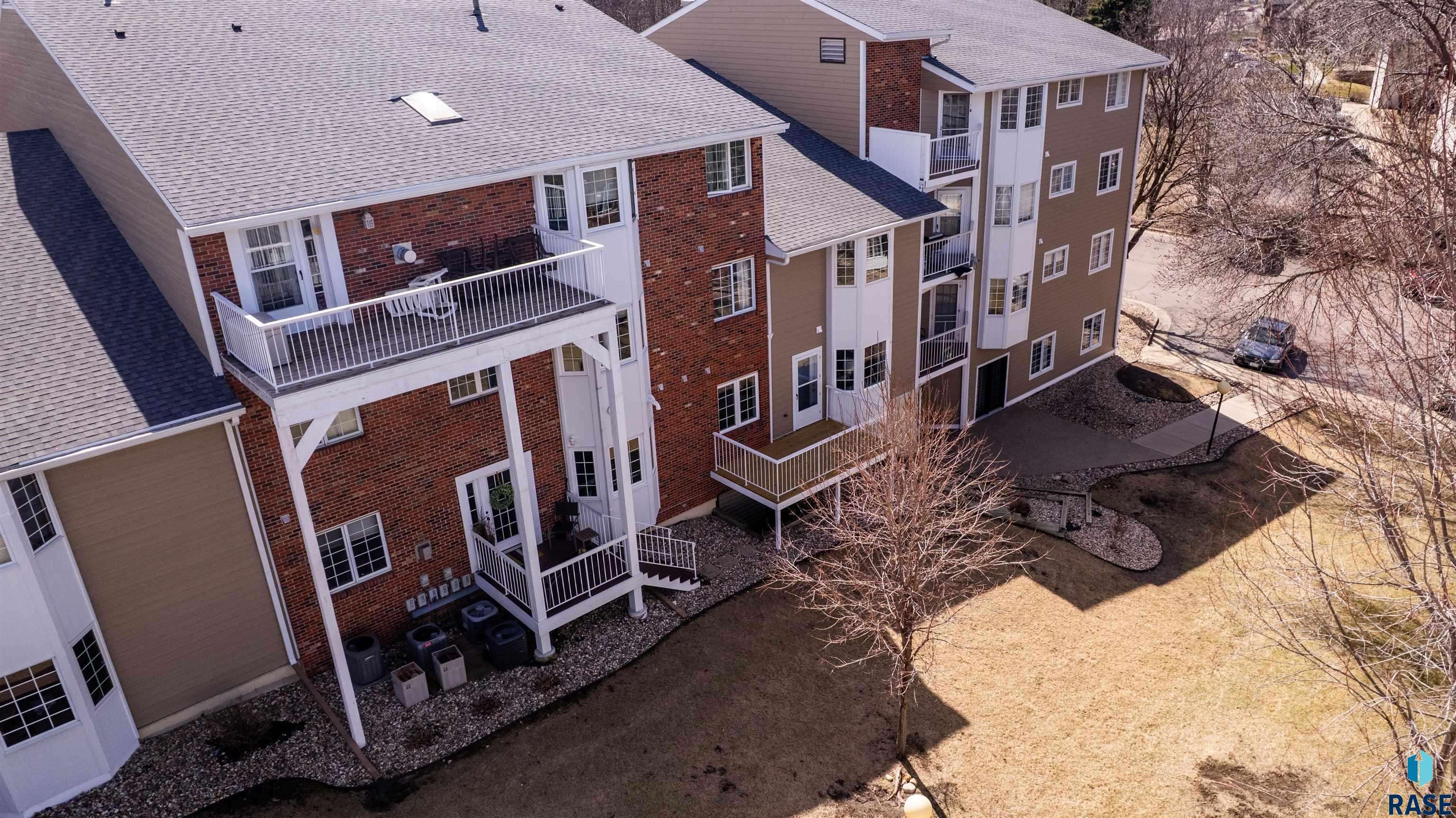 Sioux Falls, SD 57108,1104 W 57th St #204A
