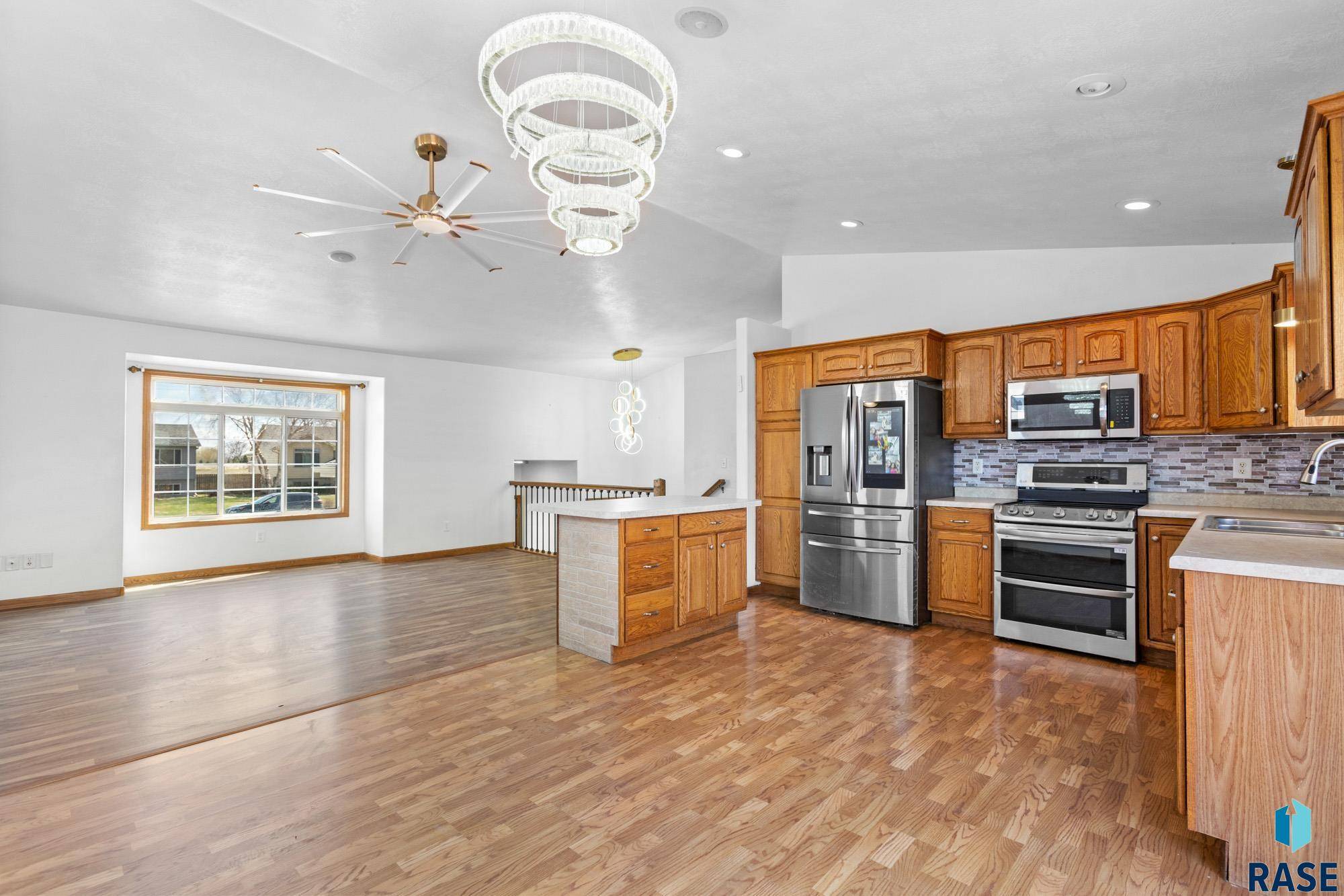 Sioux Falls, SD 57106,5301 S Galway Ave