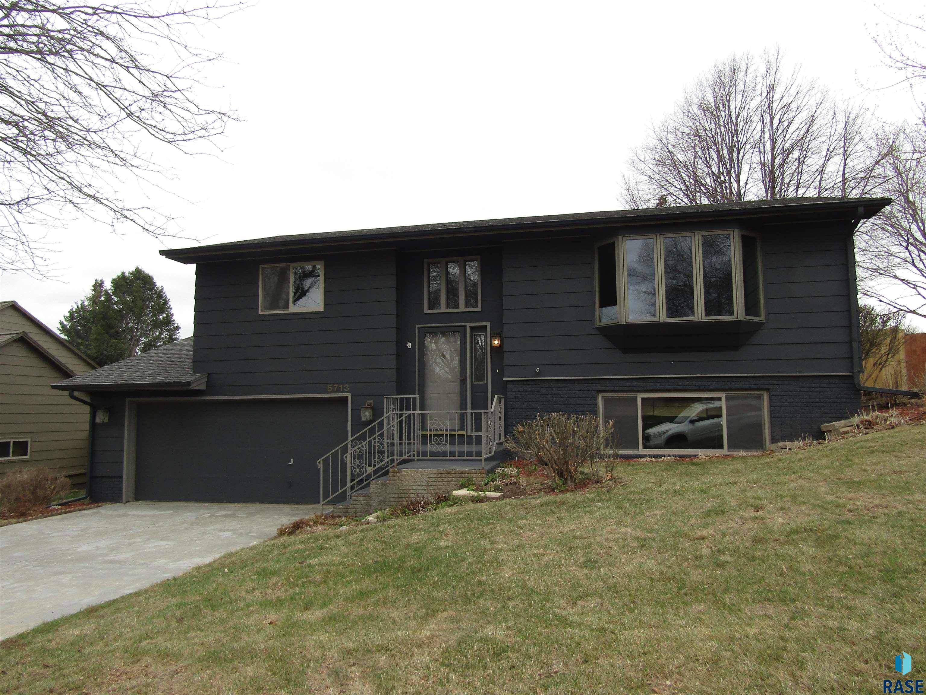 Sioux Falls, SD 57106,5713 W Parliament Dr