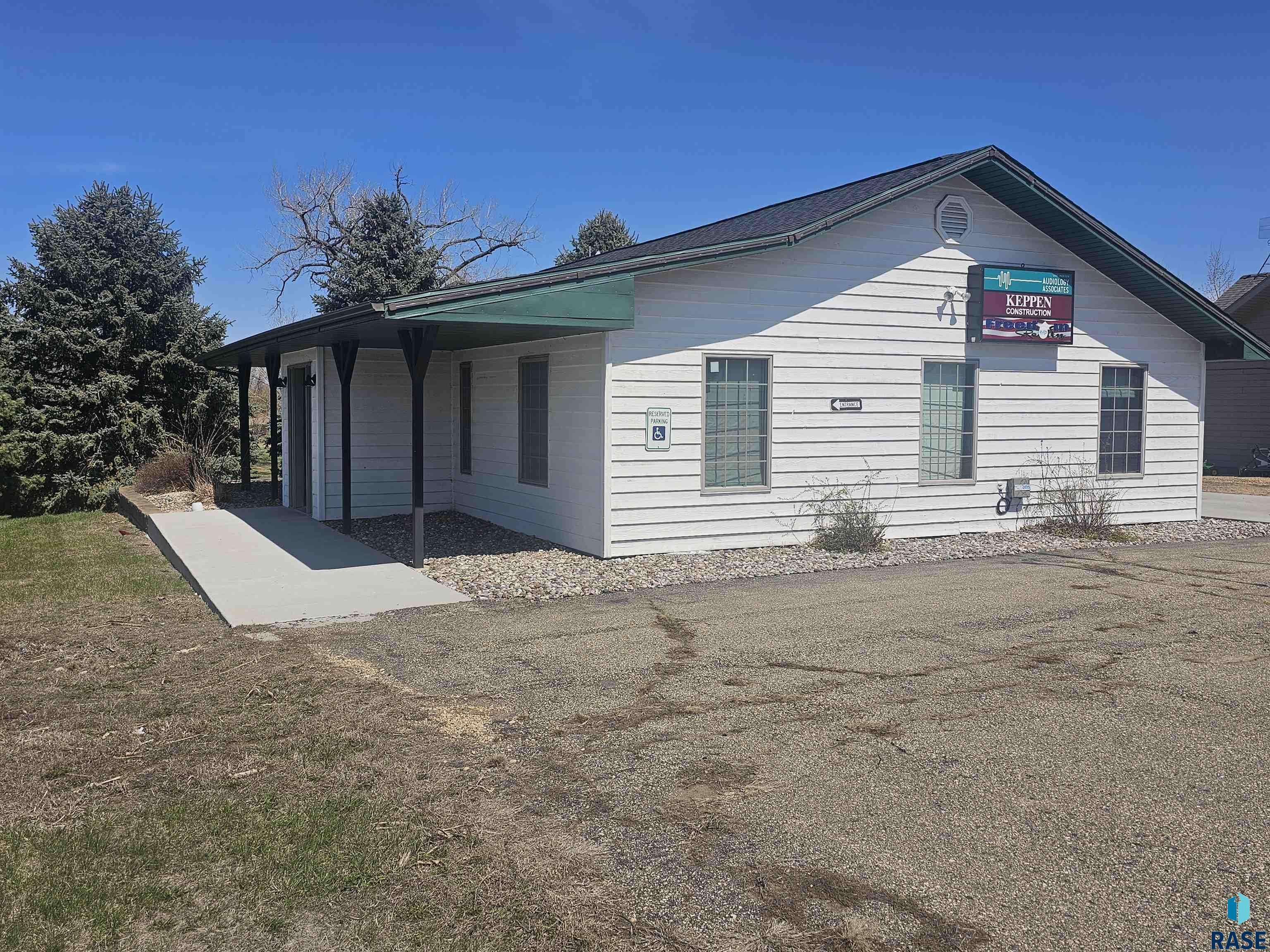 Wentworth, SD 57075,100 Silver Creek Dr